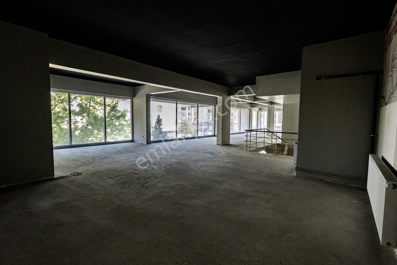 Şemsettin Günaltay Cadde Üzerinde 400 M2 Kiralık Mağza - Görsel 16