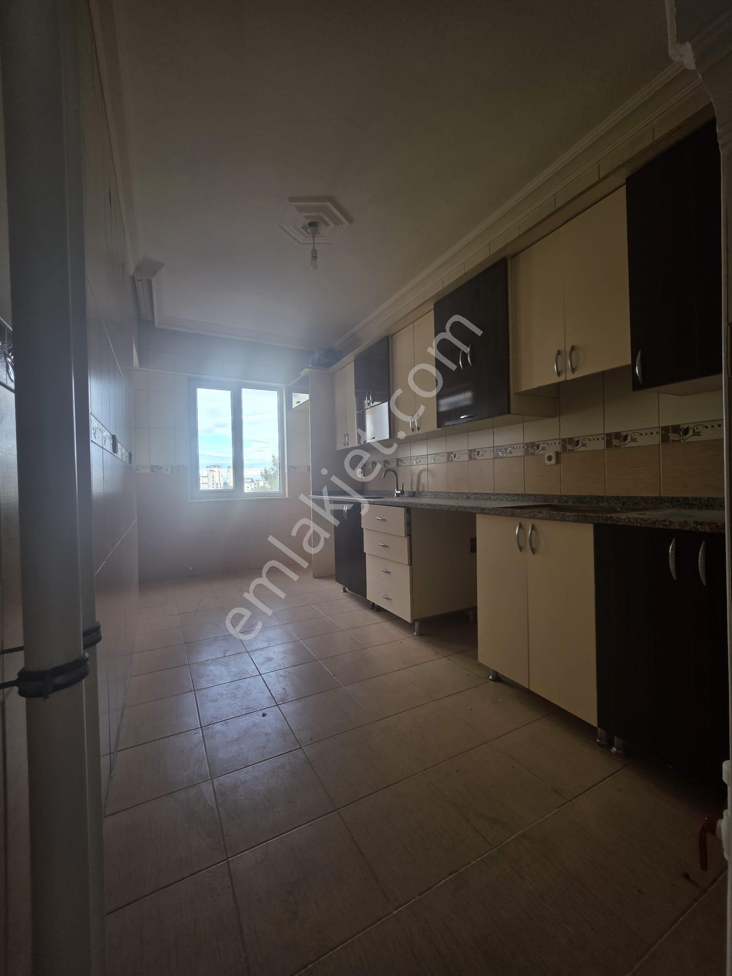 Aydoğmuş Mahallesinde Ayrı Mutfaklı 2+1 Kiralık - Görsel 19