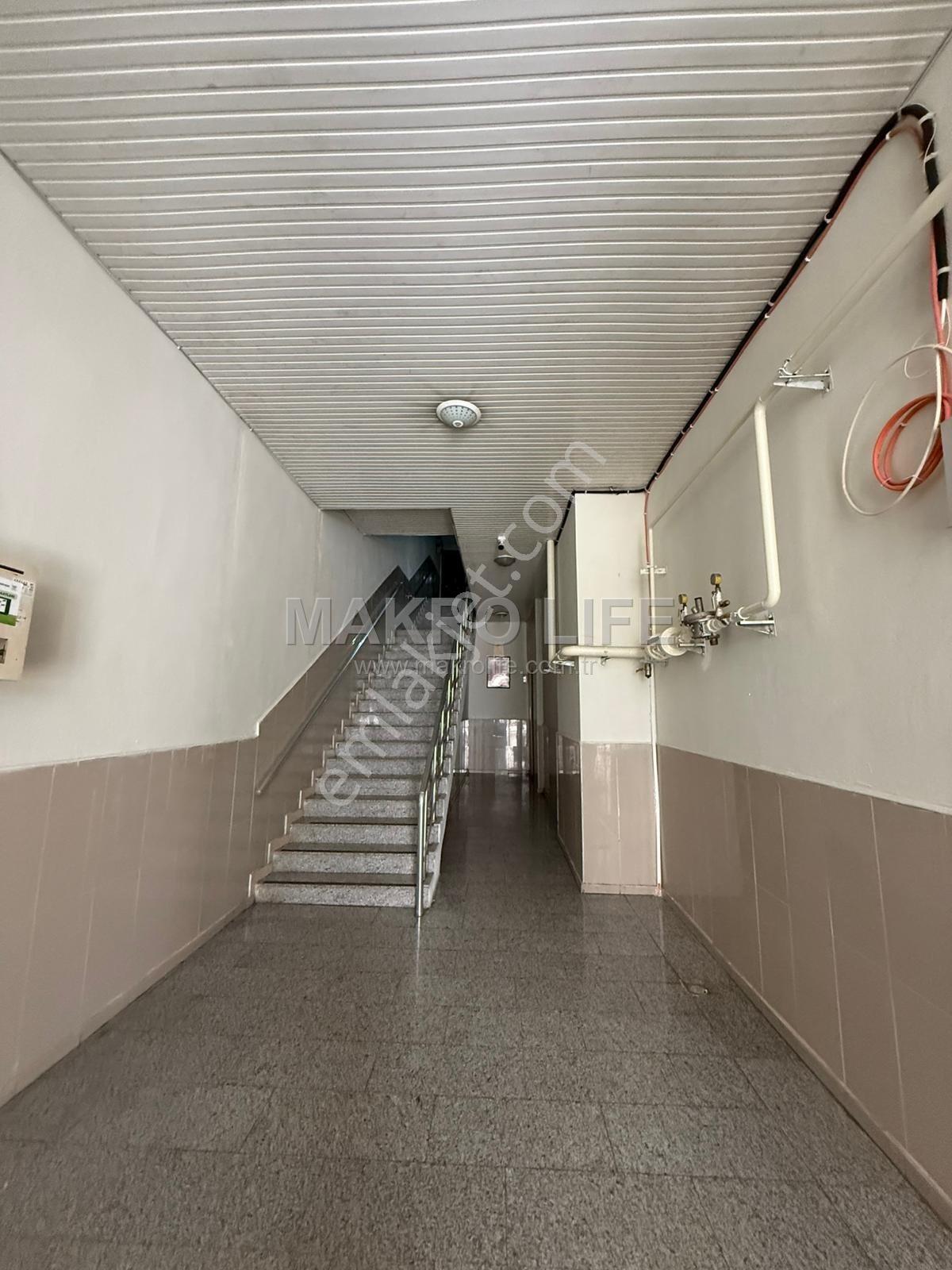 Fiyat Düştü!! Acil Satılık Ofis Harikalar Pazarı Sokağı Başında Acil Satılık Daire - Görsel 19