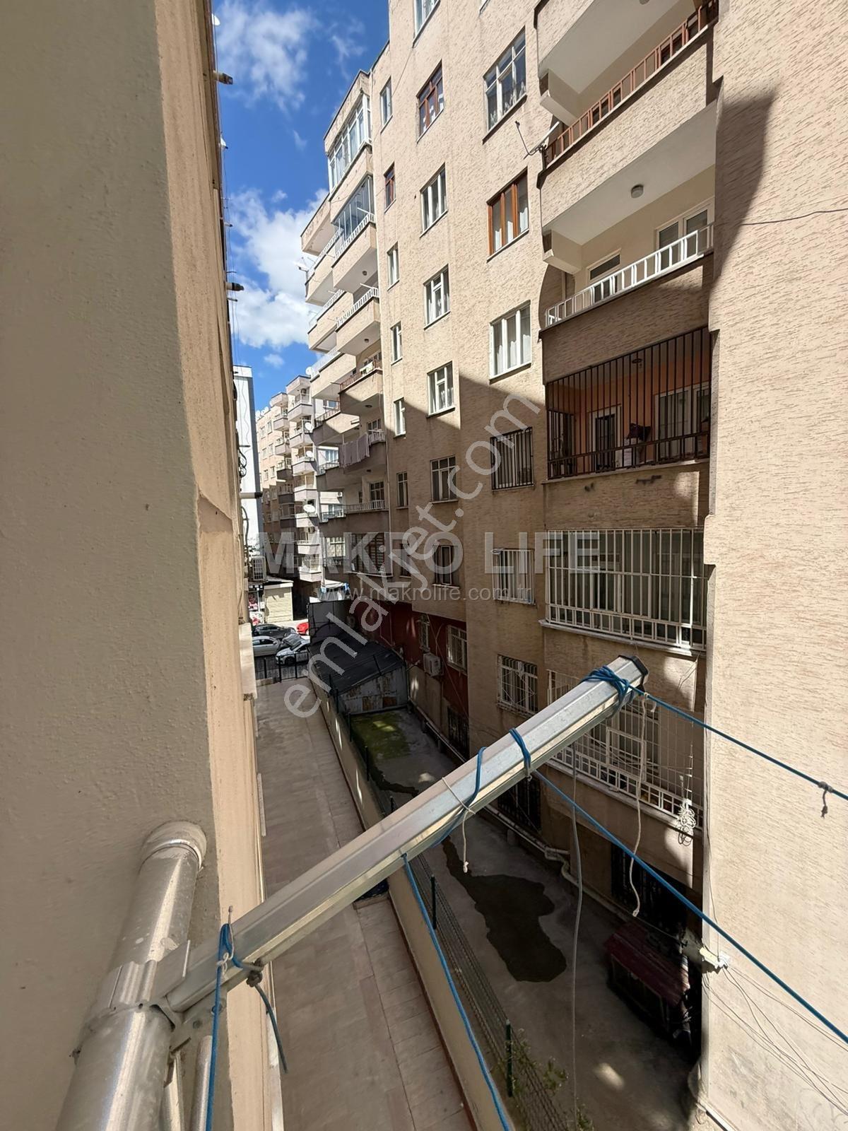 Fiyat Düştü!! Acil Satılık Ofis Harikalar Pazarı Sokağı Başında Acil Satılık Daire - Görsel 18