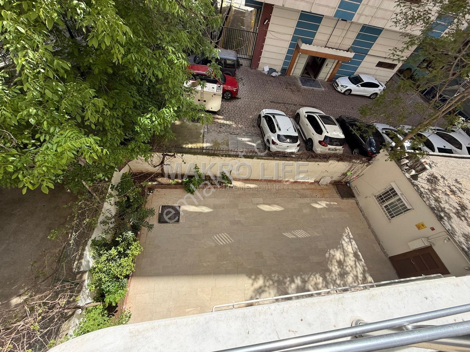 Fiyat Düştü!! Acil Satılık Ofis Harikalar Pazarı Sokağı Başında Acil Satılık Daire - Görsel 2