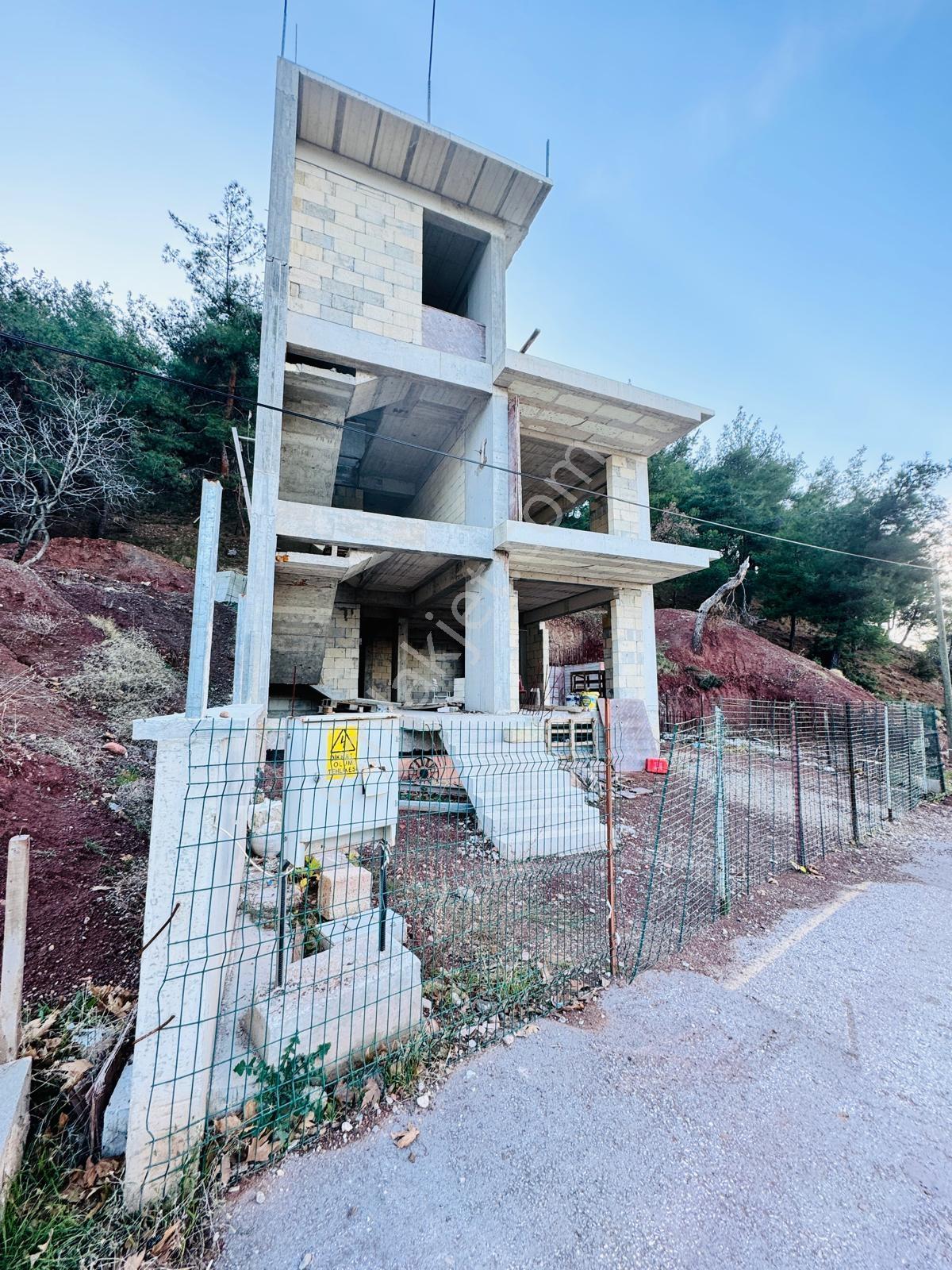 Şok Şok Fiyat Düştü**orman Manzaralı--satılık Villa**kaba İnş.