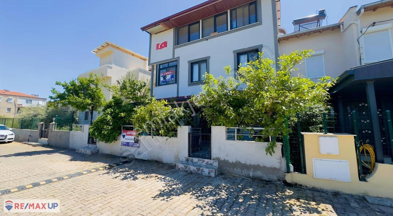 Ürkmez Plajına 300 M2 Fırsat Tribleks Satılık Yazlık/müstakil - Görsel 5