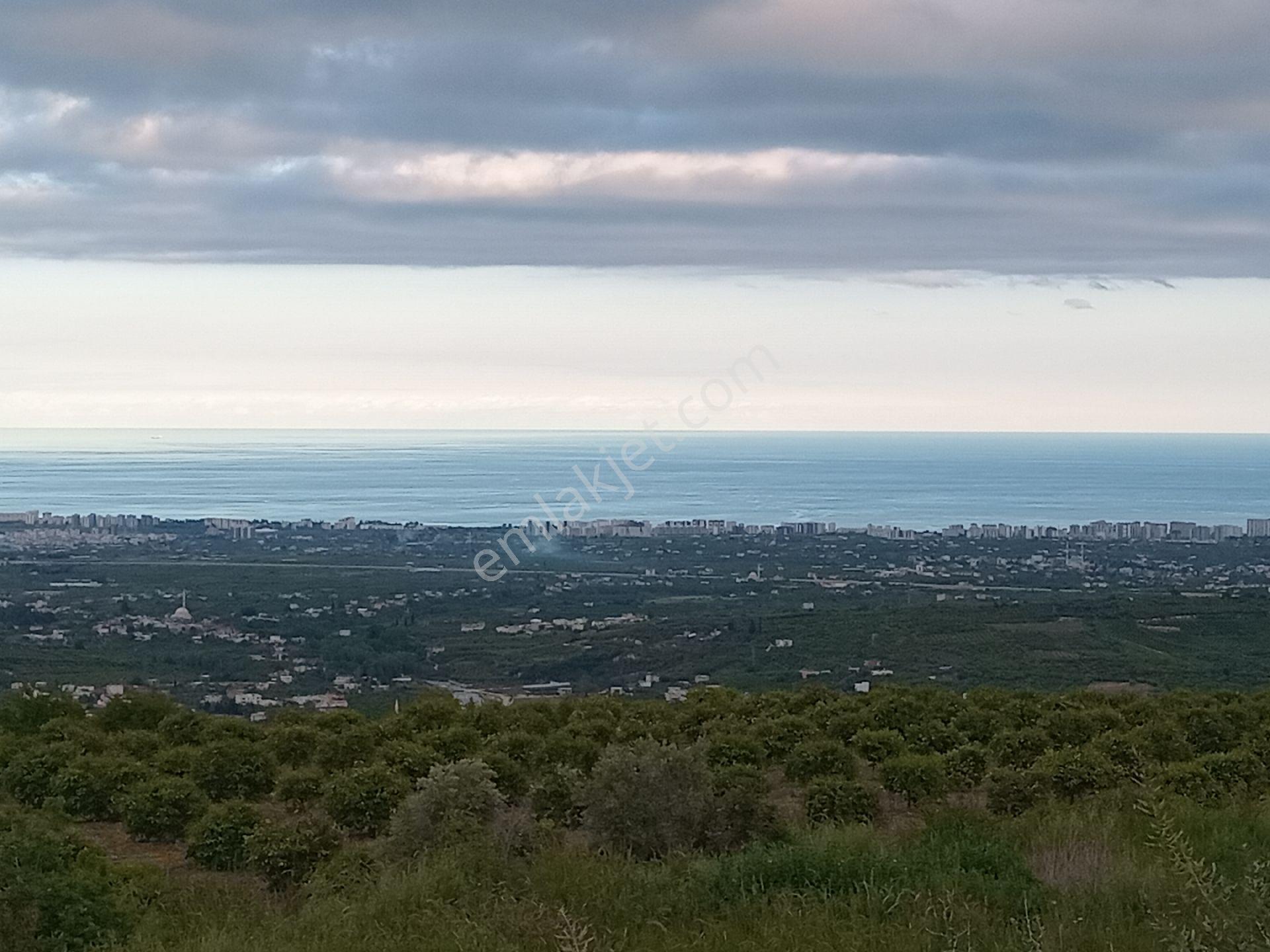 Mersin Erdemli İlemin Mah.de Esentepe Konutları Civarında 976 M.kare Satlık Tarla
