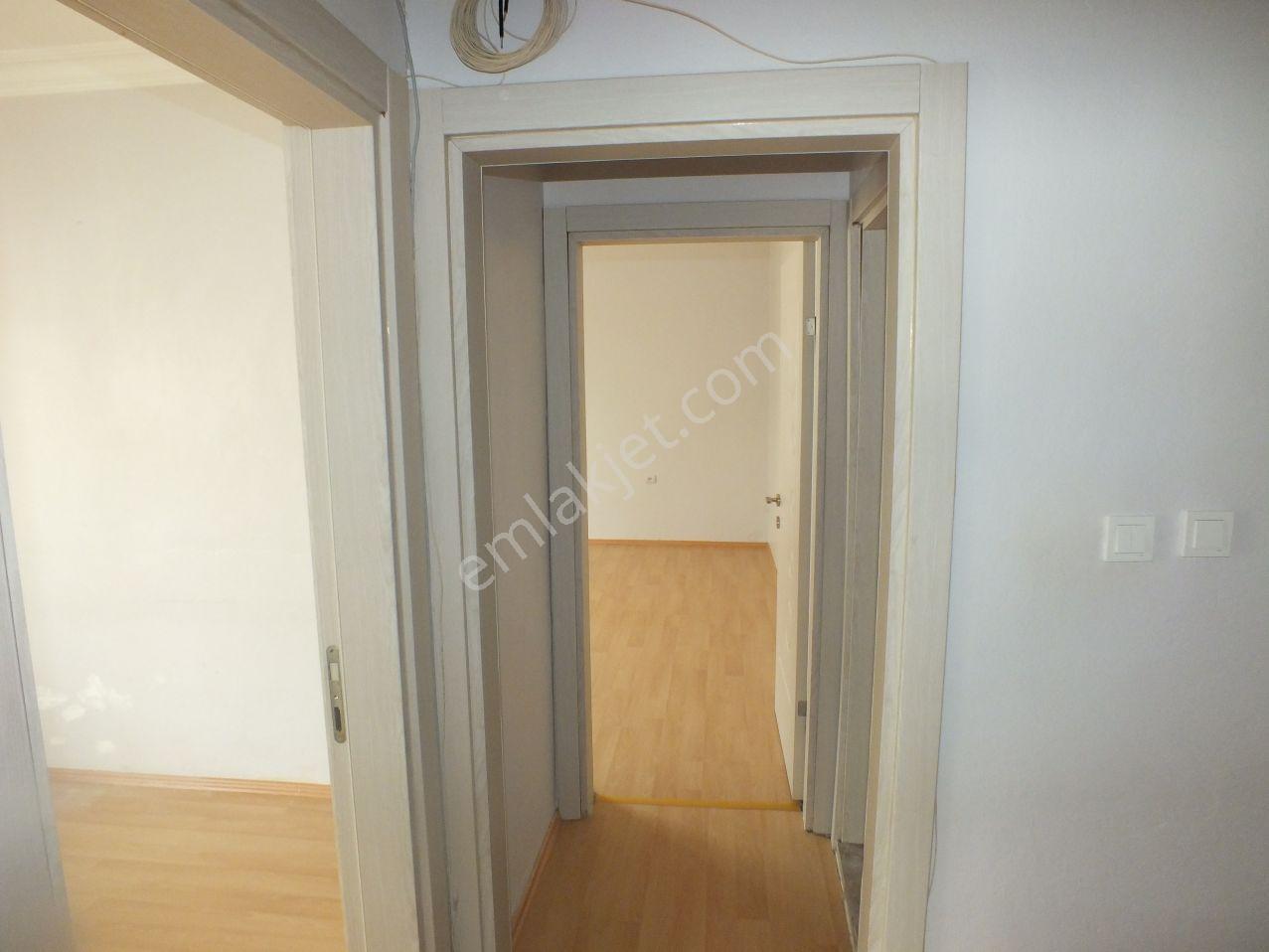 Ali Paşa’da Bulvara Yakın Ece Sitesinde Geniş Ve Ferah Ara Kat Kiralık 3+1 Daire - Görsel 16