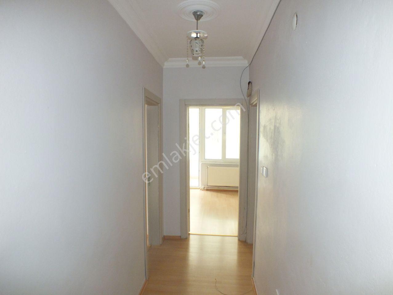 Ali Paşa’da Bulvara Yakın Ece Sitesinde Geniş Ve Ferah Ara Kat Kiralık 3+1 Daire - Görsel 6