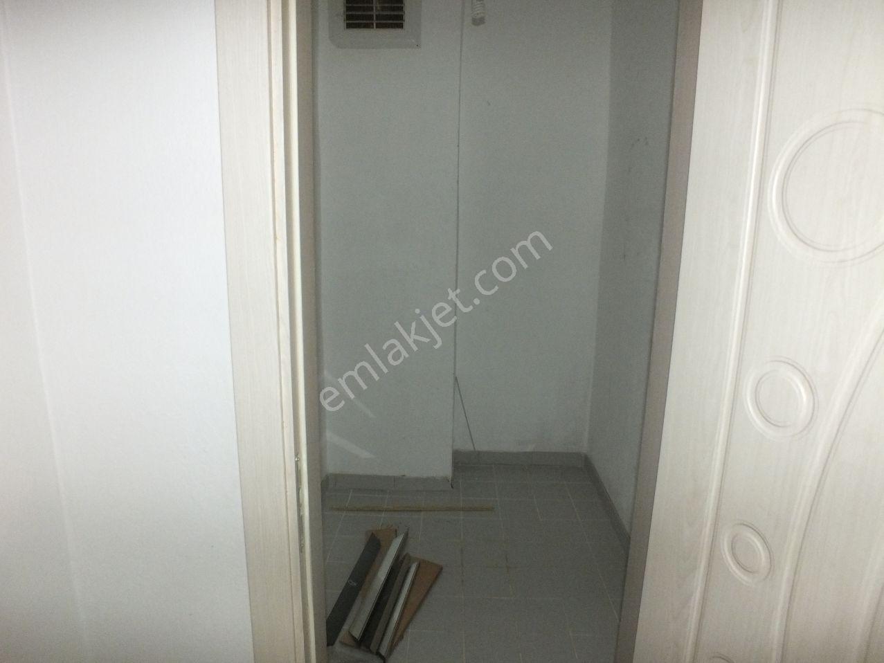 Ali Paşa’da Bulvara Yakın Ece Sitesinde Geniş Ve Ferah Ara Kat Kiralık 3+1 Daire - Görsel 25