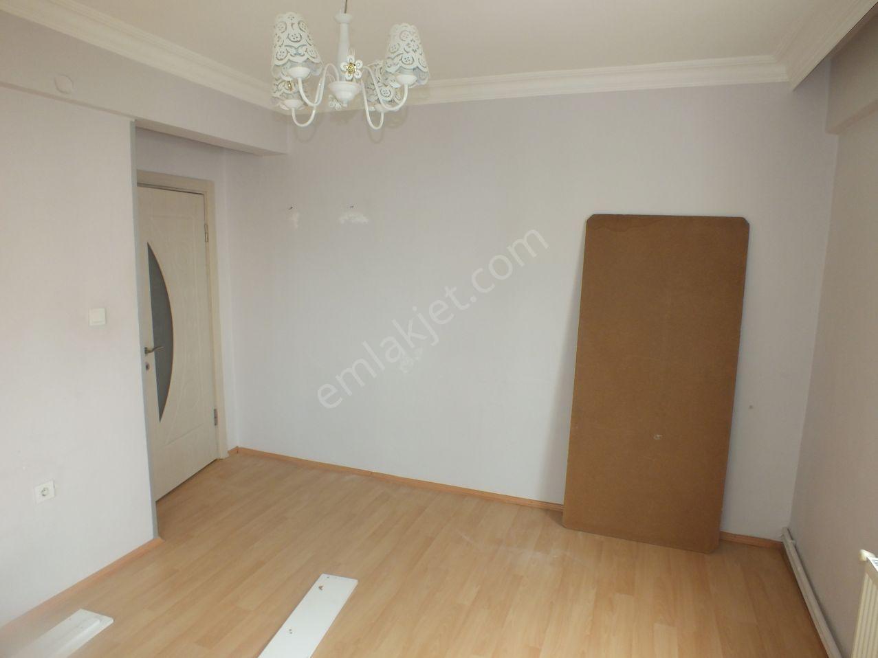 Ali Paşa’da Bulvara Yakın Ece Sitesinde Geniş Ve Ferah Ara Kat Kiralık 3+1 Daire - Görsel 15