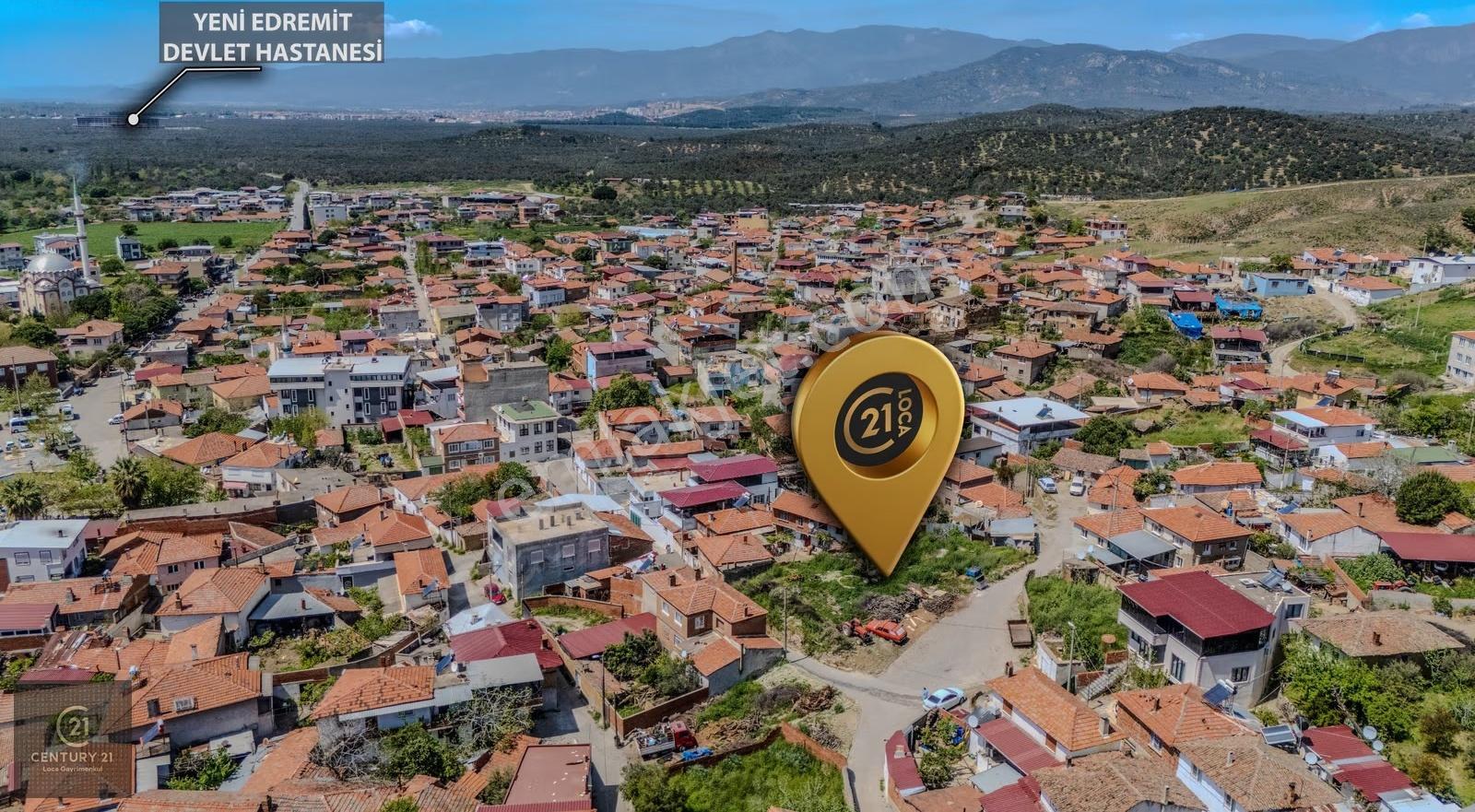 Havran Çamdibi'nde Köyiçi 682m² İmarlı Köşe Parsel - Görsel 2