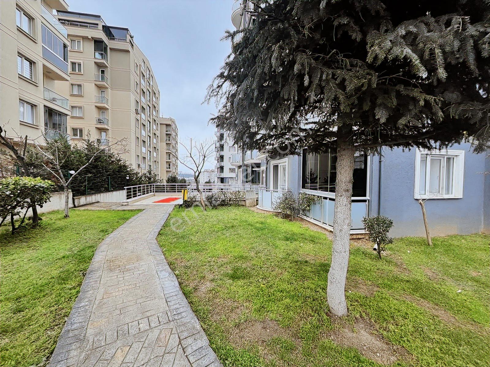 Çayırova Akse Sandoz City'de Satılık 3+1 Arakat Daire - Görsel 16