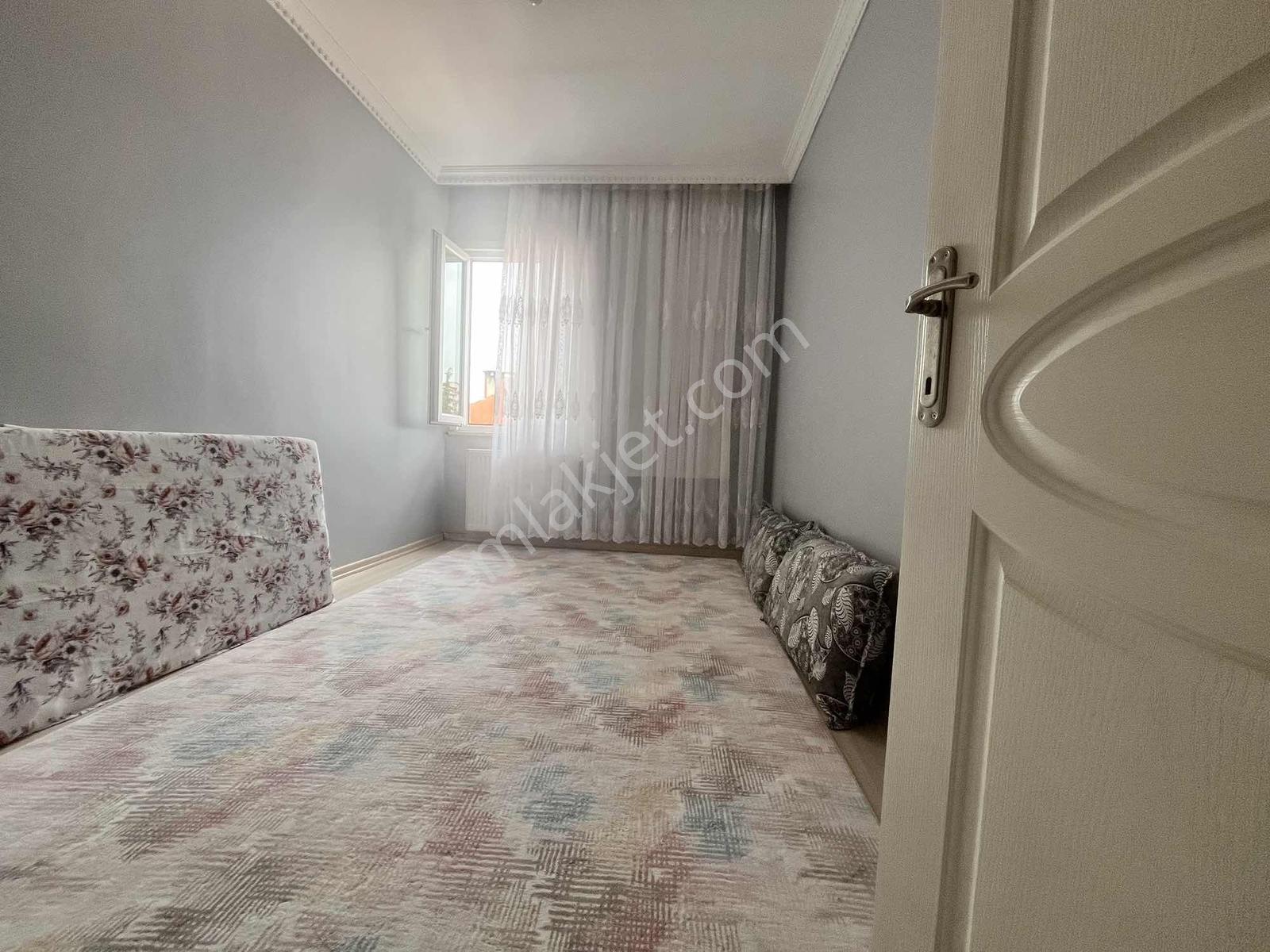 E-5'e Yakın İki Aileye Uygun Ayrı Girişli Üst Dubleks Daire - Görsel 28