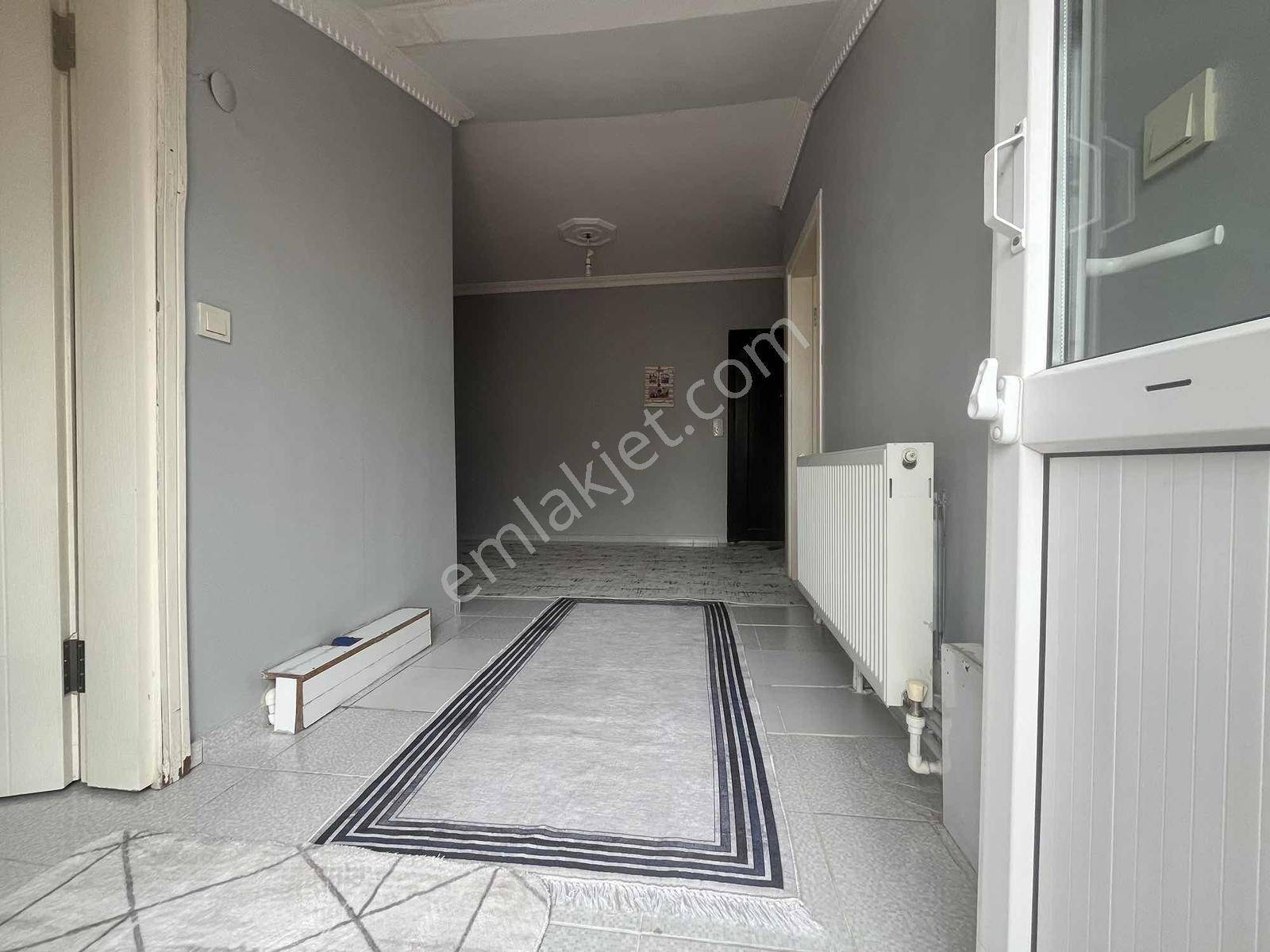 E-5'e Yakın İki Aileye Uygun Ayrı Girişli Üst Dubleks Daire - Görsel 15