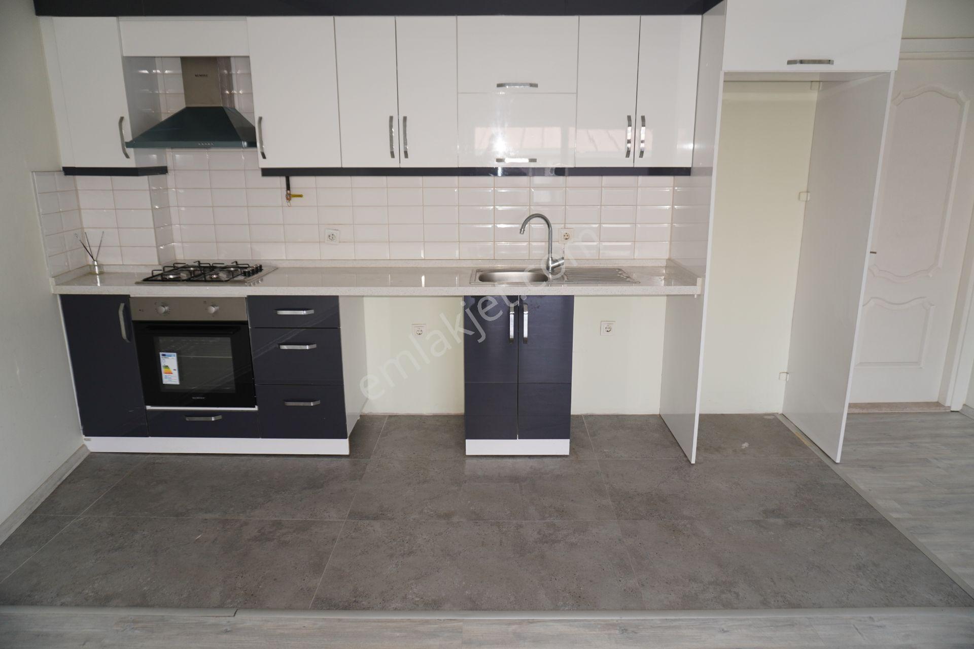 Çiğli Ataşehirde İzban Tranway Yürüme Mesafesinde 1+1 Daire - Görsel 8