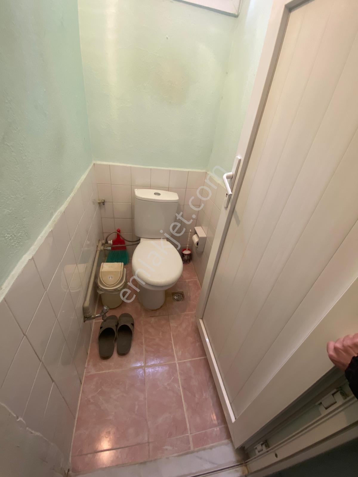 Demetten Bozyaka Pazar Yakını 2+1 Giriş Katı Kiralık Daire ... - Görsel 13
