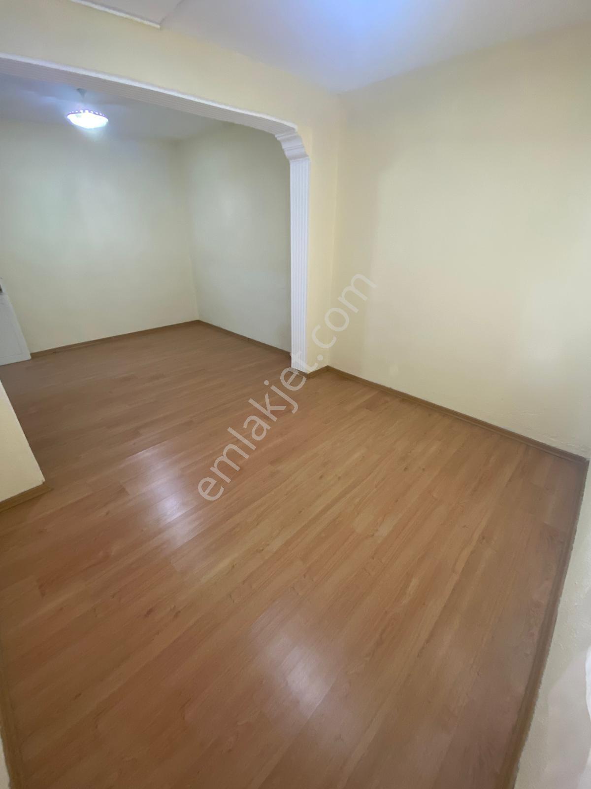 Demetten Bozyaka Pazar Yakını 2+1 Giriş Katı Kiralık Daire ... - Görsel 2