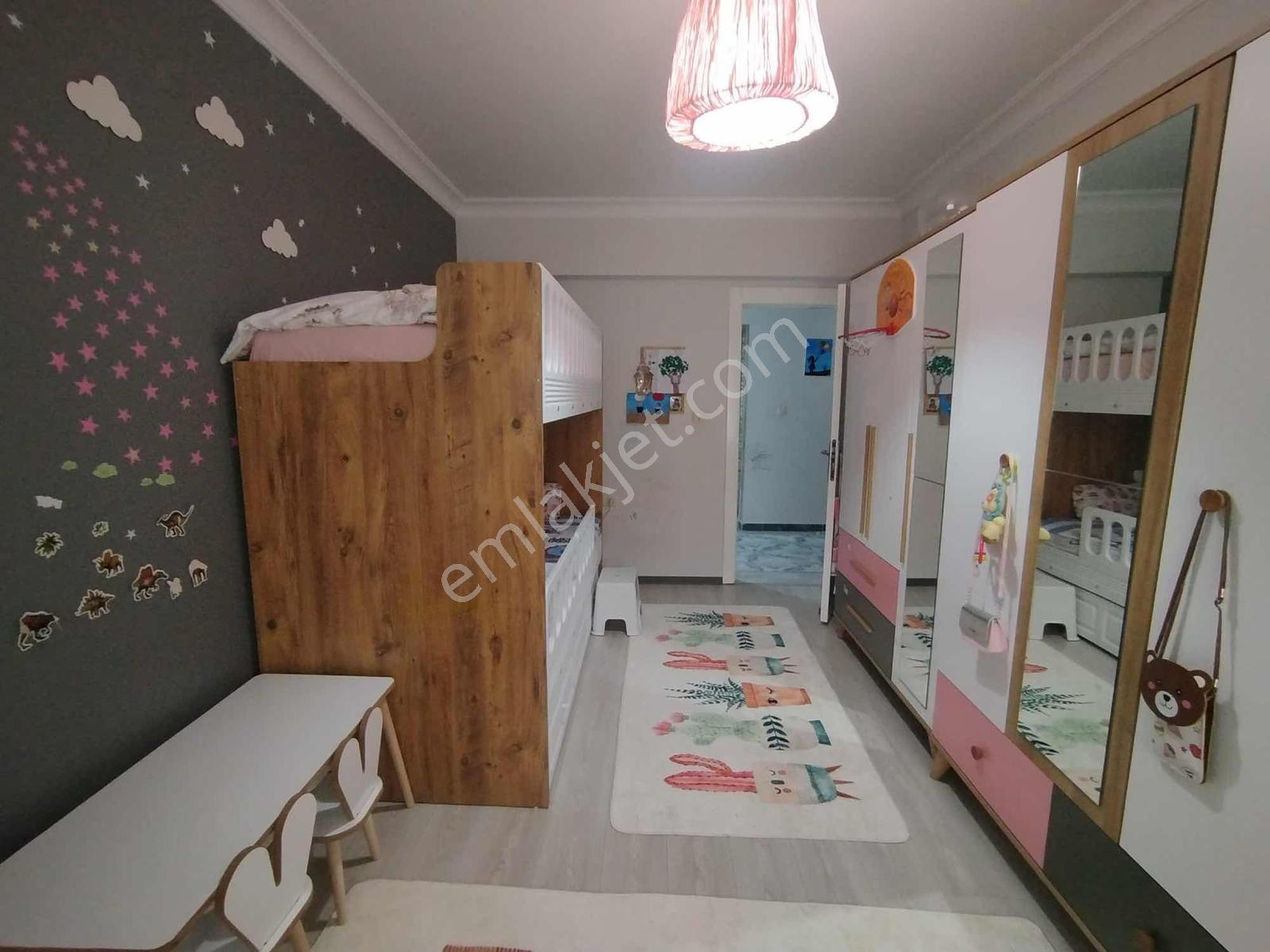 Ova Markete Yakın Yüksek Giriş Konumunda 3+1yapılı Teras Balkonl - Görsel 17
