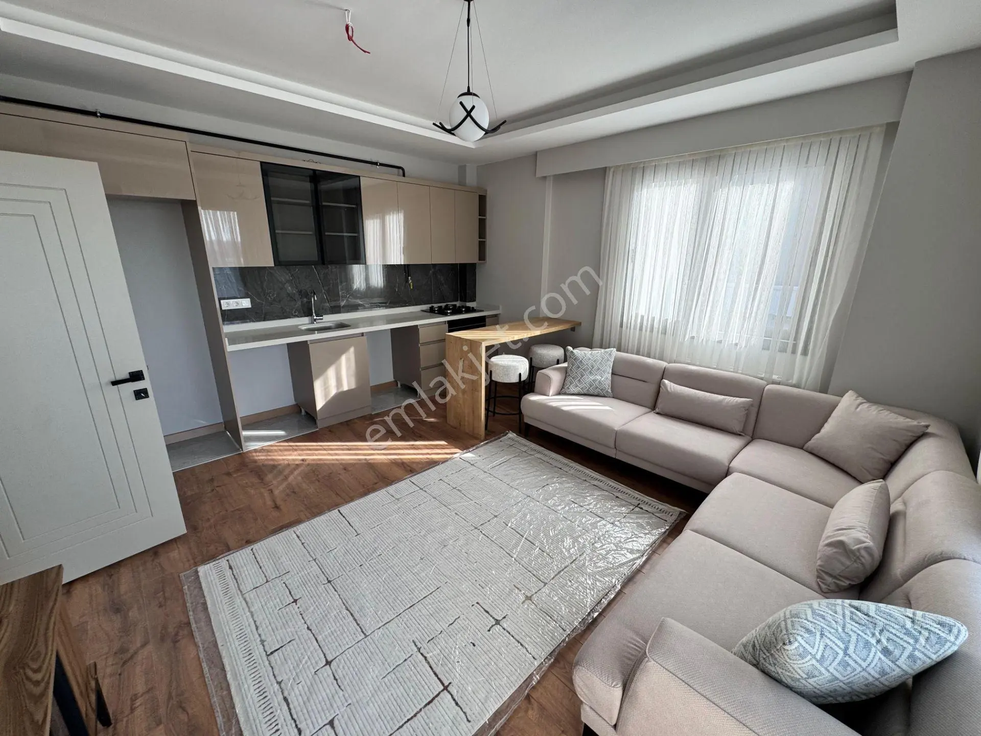 Bm"den Site İçinde Sıfır 1+1 Daire-kapalı Otopark-oyun Alanları