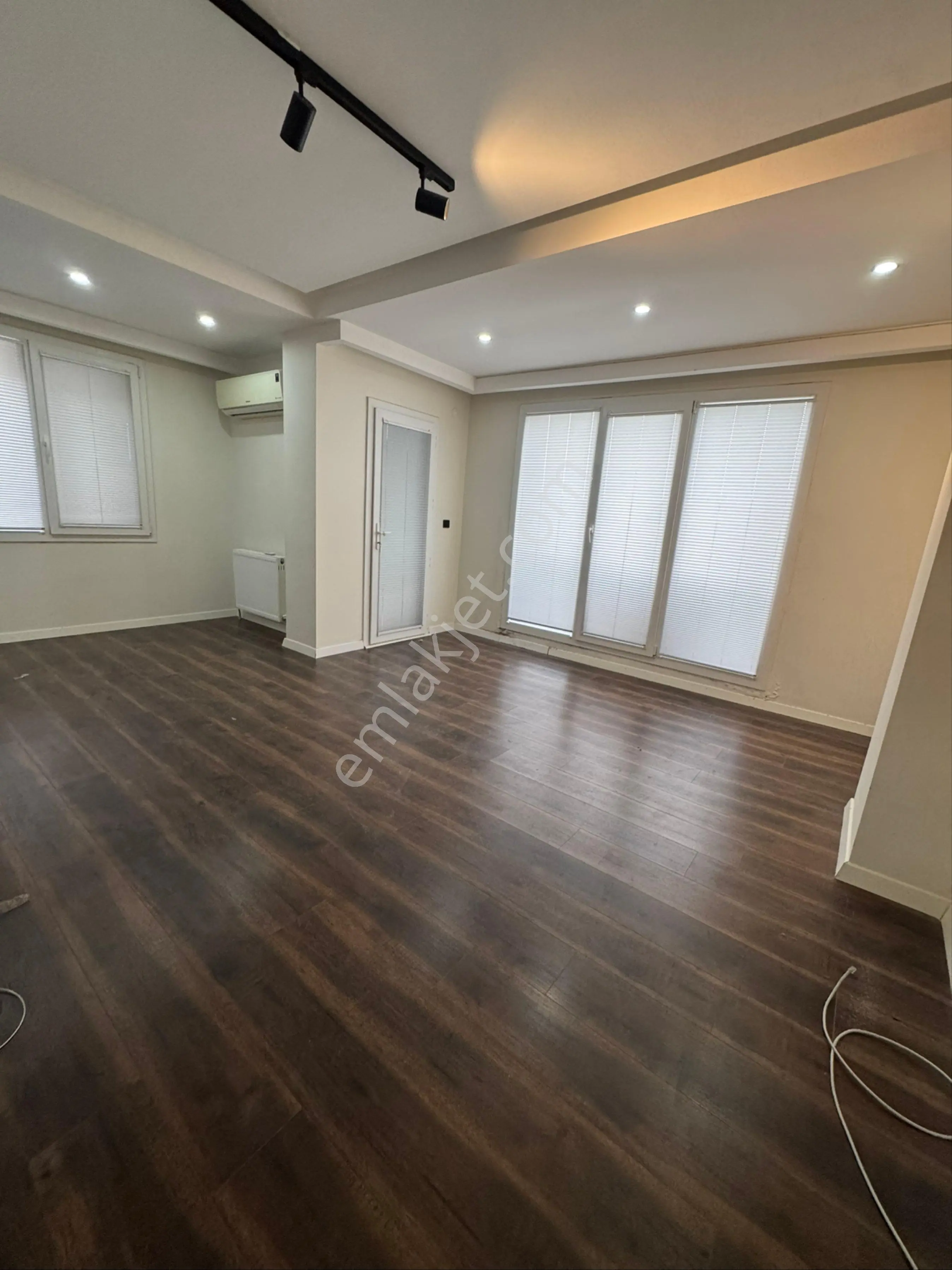 Beylikdüzü Kavaklı Kiralık 3+1