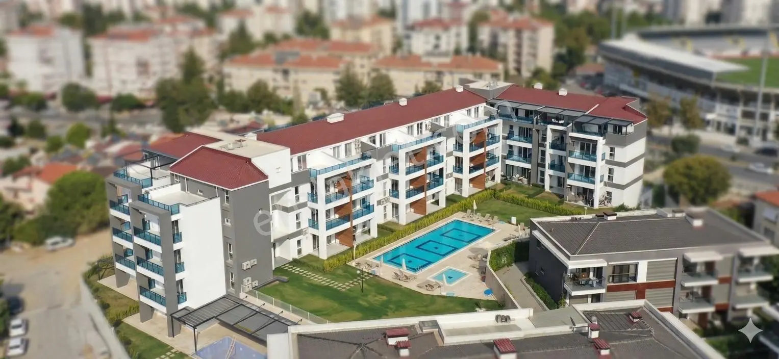 Kadınlar Denizinde Deniz Ve Havuz Manzaralı Lüks Dubleks Daire