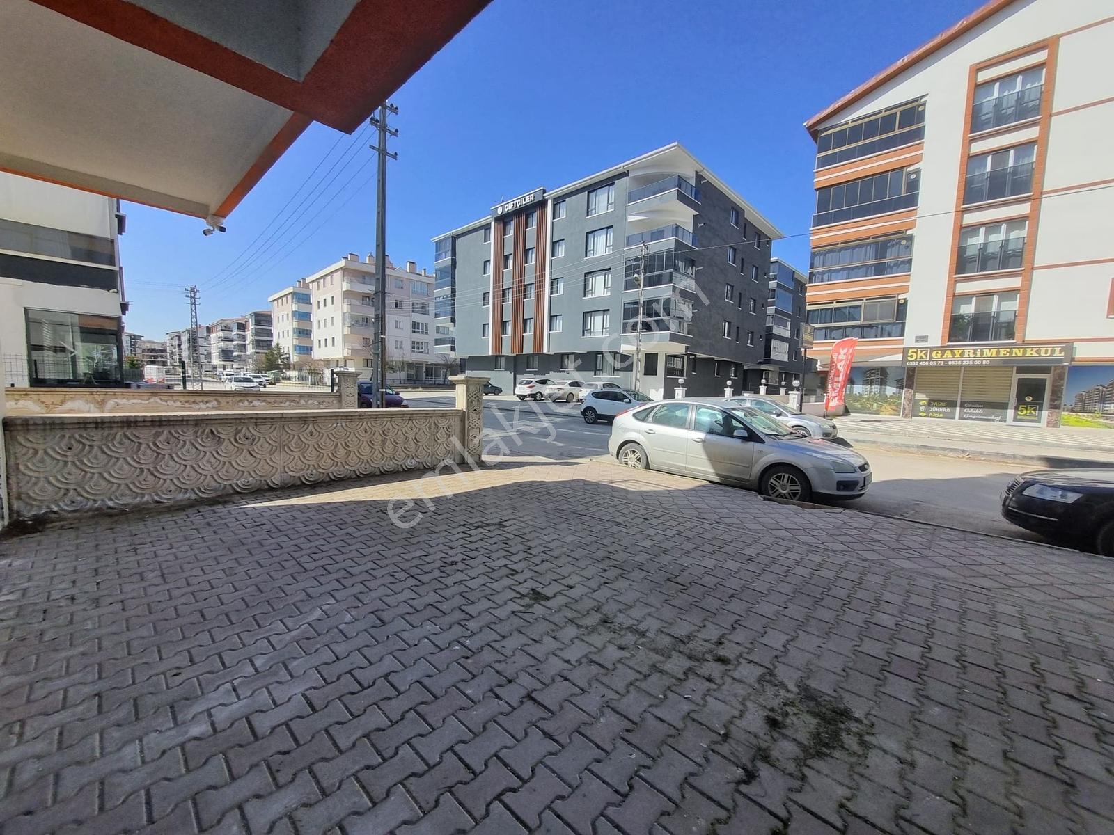 Sincan Yenikent Estergon Caddesinde Kiralık Dükkan - Görsel 21