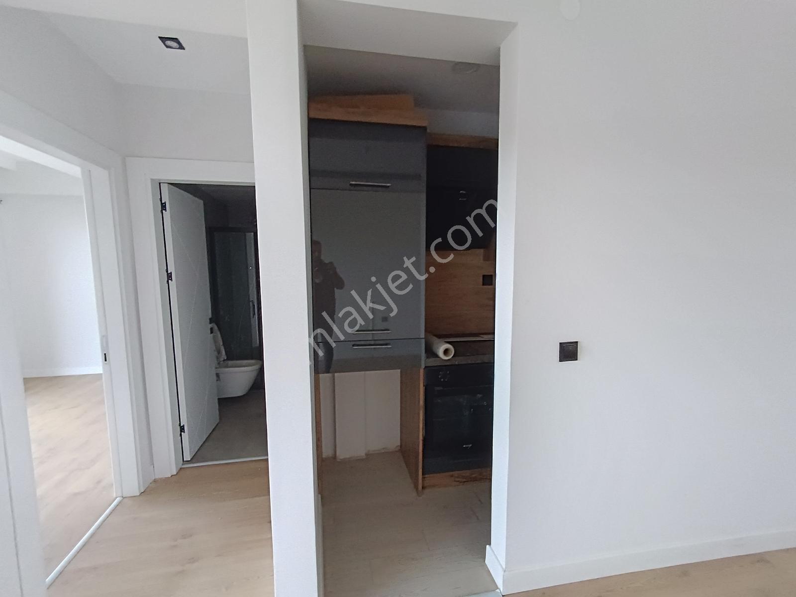 Uysal Boulevard Da Cadde Cephe Kiralık 1+1 Daire - Görsel 2