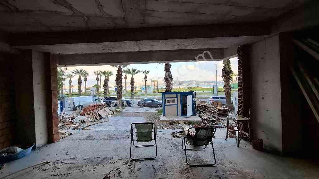 Bostanlı Yalı'da Deniz Manzaralı Satılık - Görsel 2