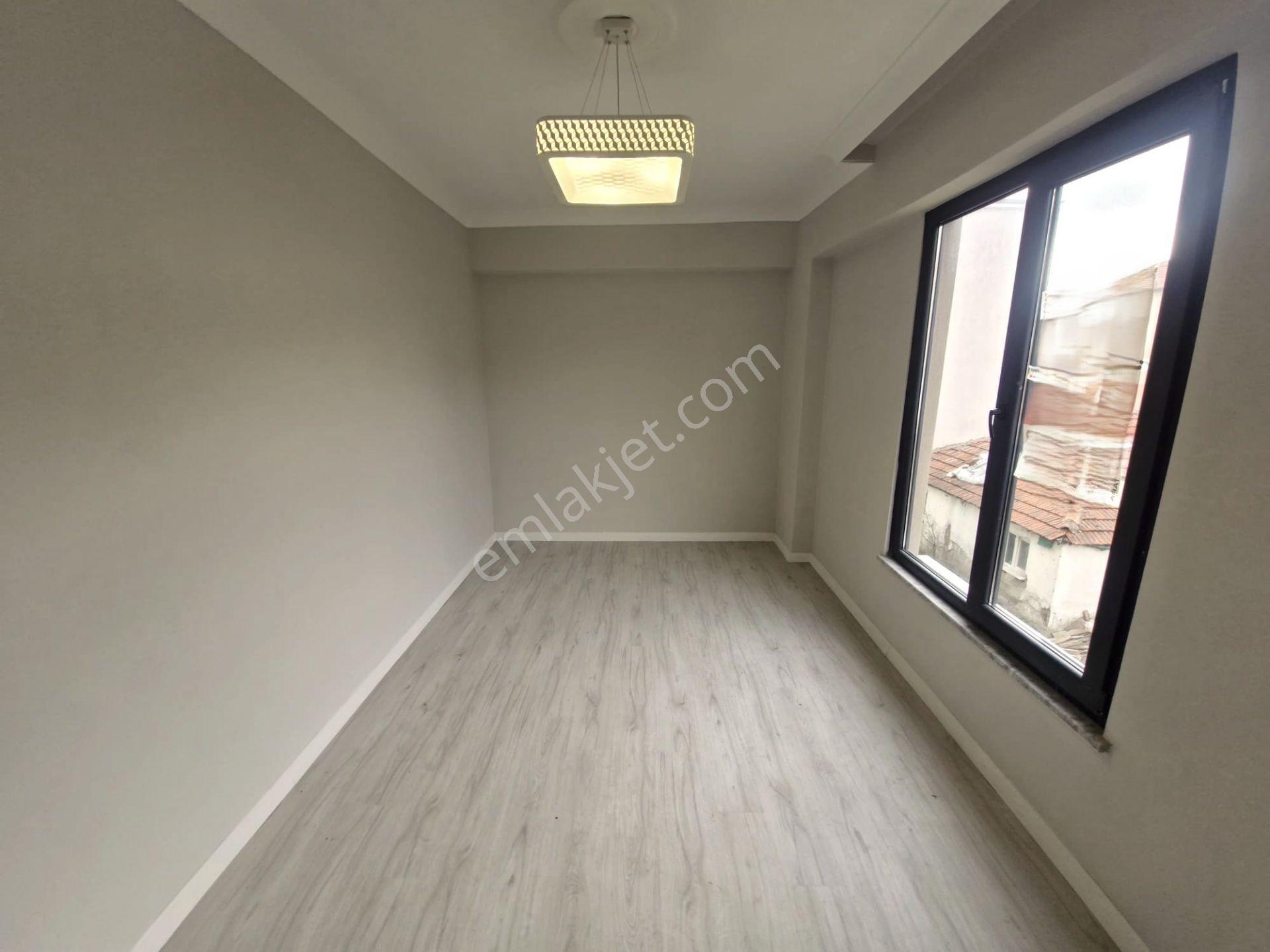 Karasu Çarşı Merkezde 2+1 Sıfır Lüxs Daire (geniş M²) - Görsel 13