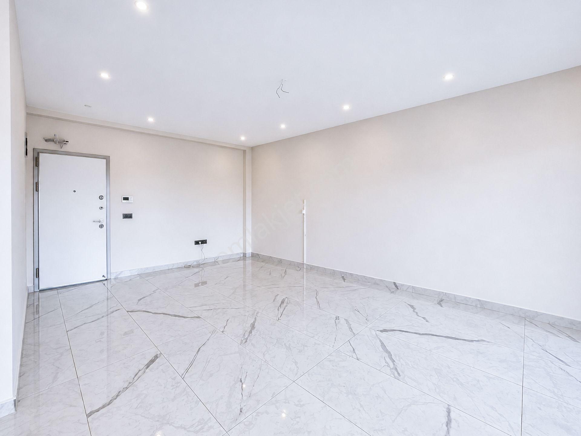 Alanya Merkezde 2+1 Geniş Daire Site İçinde Denize 800 M - Görsel 10