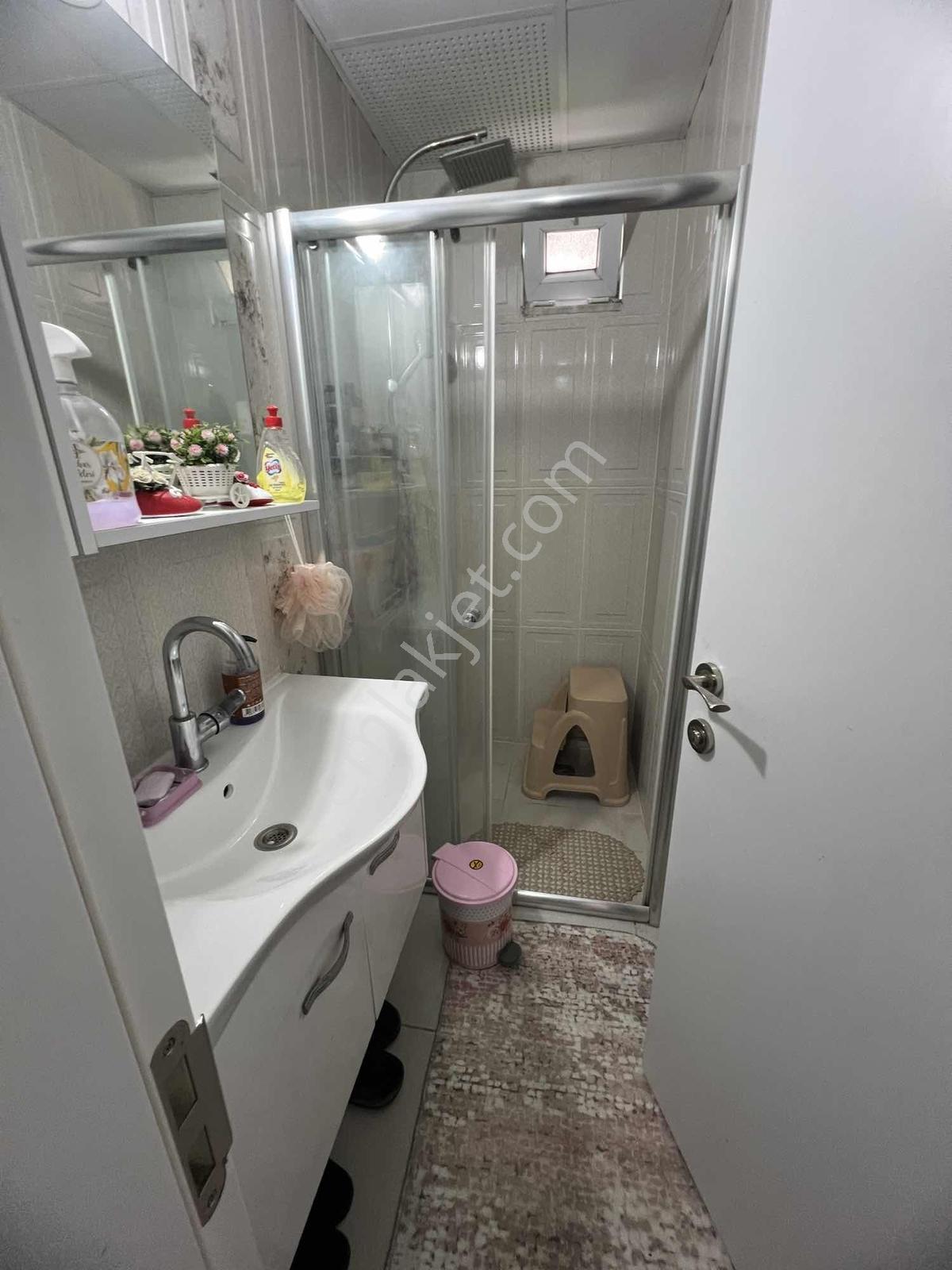 Karayollarında Satılık 2 + 1 Daire Eşyalı - Görsel 14