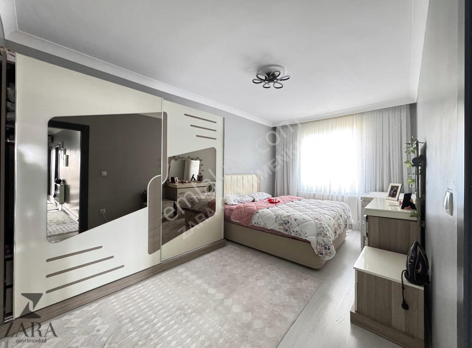 ▄zara▄fahri Korutürk Mh Teraslı Manzaralı 130m² 3+1 Site Dairesi - Görsel 8