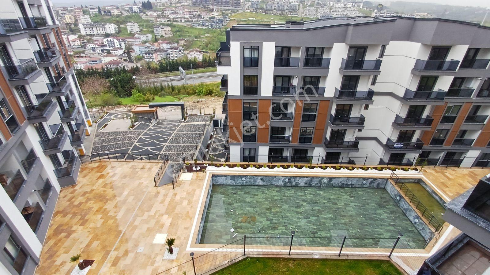 Cb Akademi Bağçeşme Orhan Mh. Havuzlu Sitede 2+1 Arakat Daire