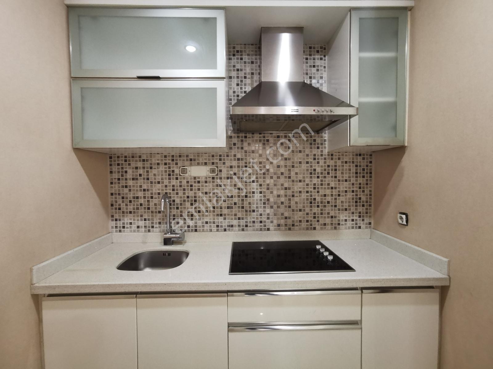 Bayraklı'da İtfaiye Onaylı Plazada Kiralık 75m2 2+1 Ofis - Görsel 30