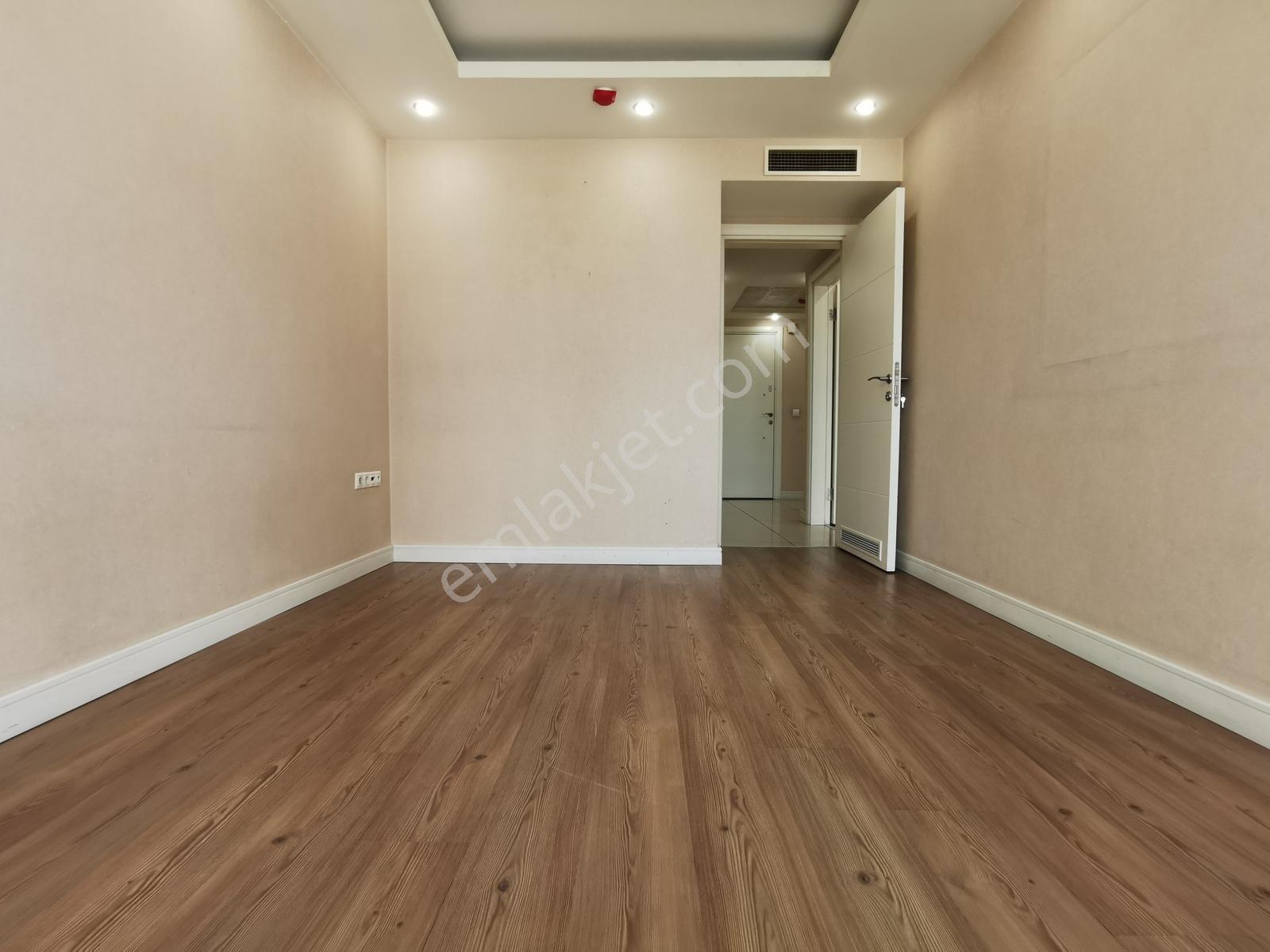 Bayraklı'da İtfaiye Onaylı Plazada Kiralık 75m2 2+1 Ofis - Görsel 34