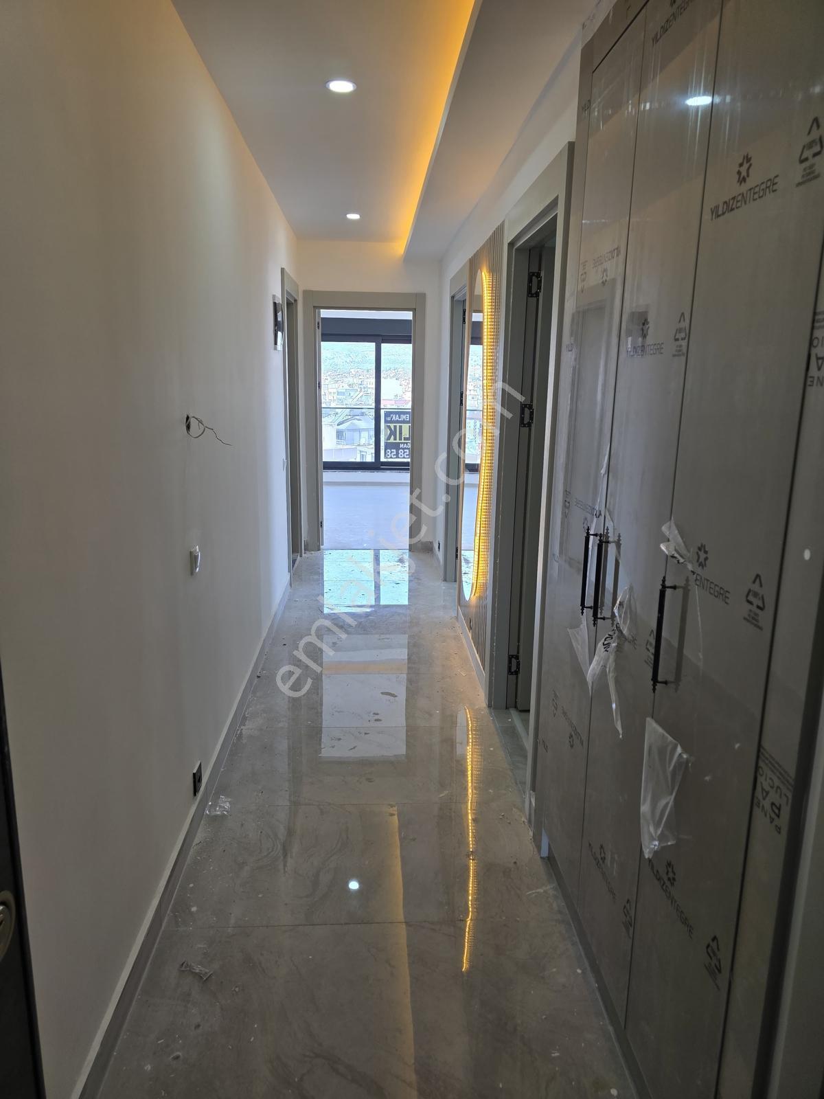 Sütçüler 'de Cadde Üzeri Sıfır Lüx 2+1 Satılık Daire - Görsel 31