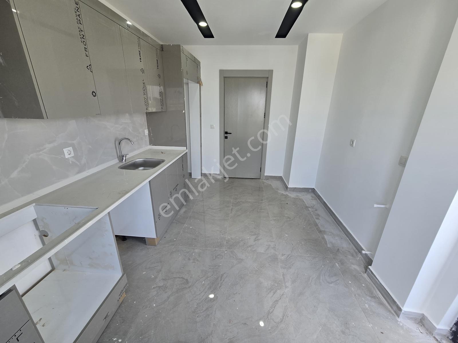 Sütçüler 'de Cadde Üzeri Sıfır Lüx 2+1 Satılık Daire - Görsel 16