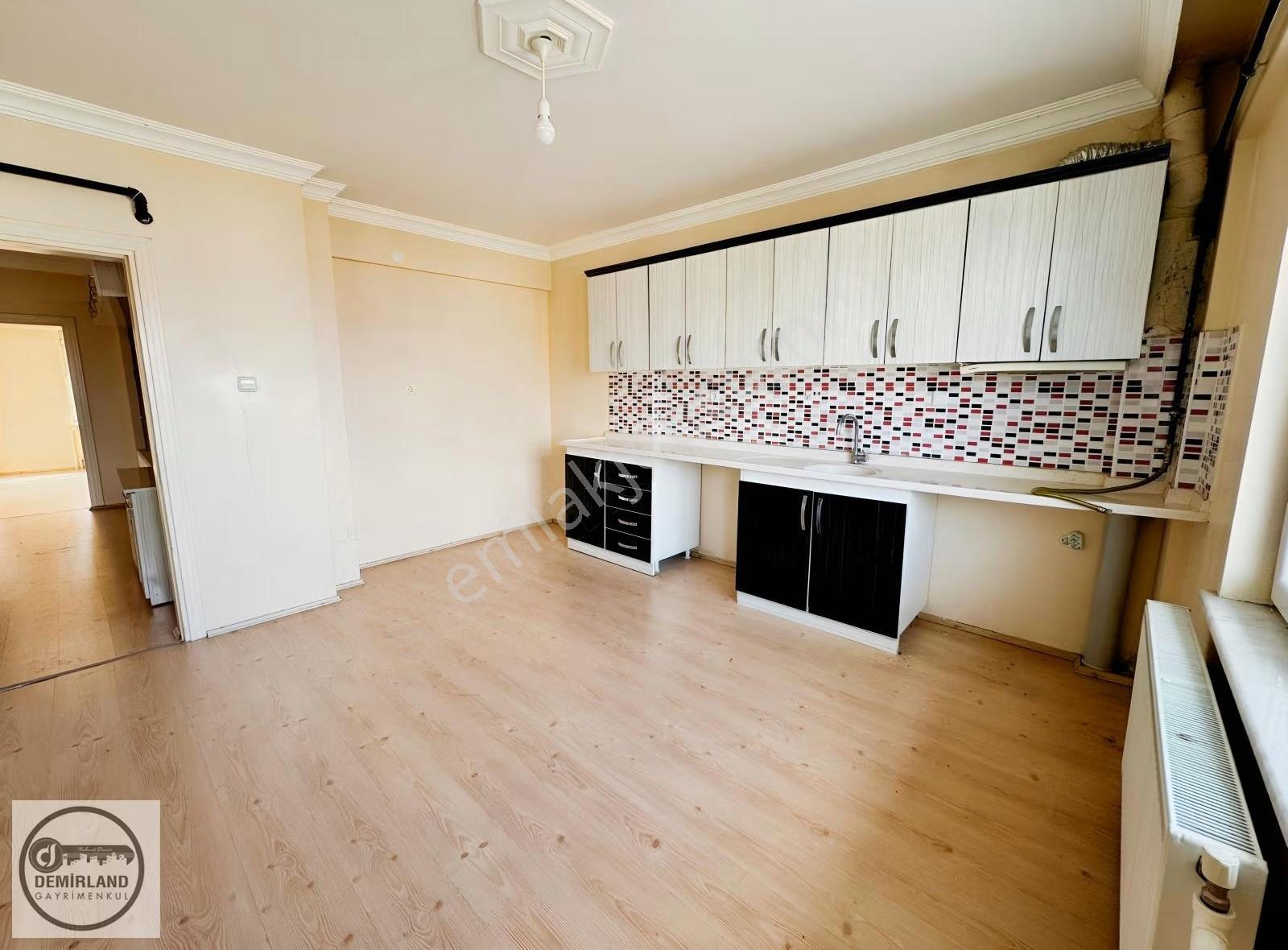 Demirland'dan Kiralık Yunus Emre'de 2+1 Bakımlı Daire - Görsel 3