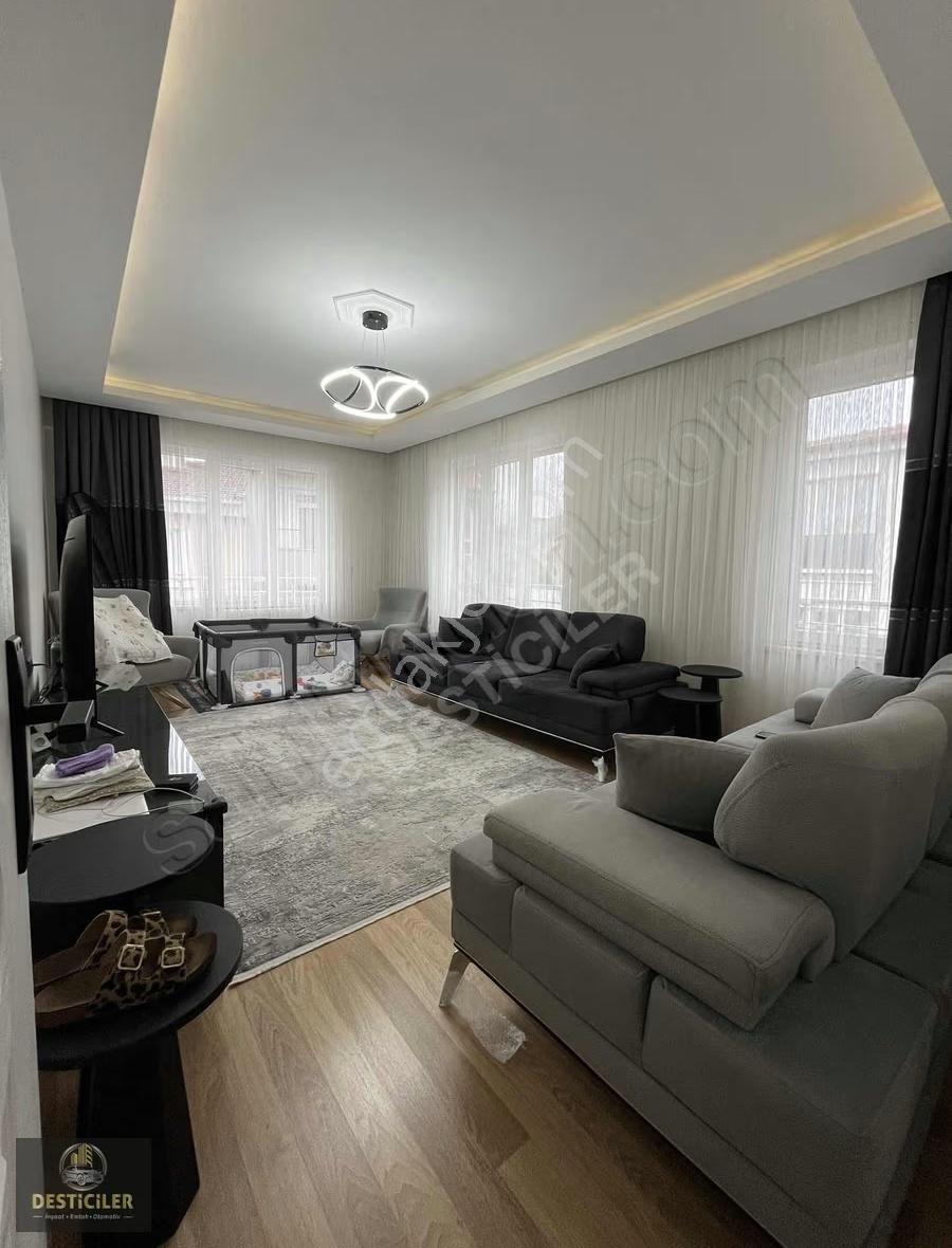 Yk-emek Mah Ziya Gökalp Blv. Yanı Satılık Geniş 2+1 Daire