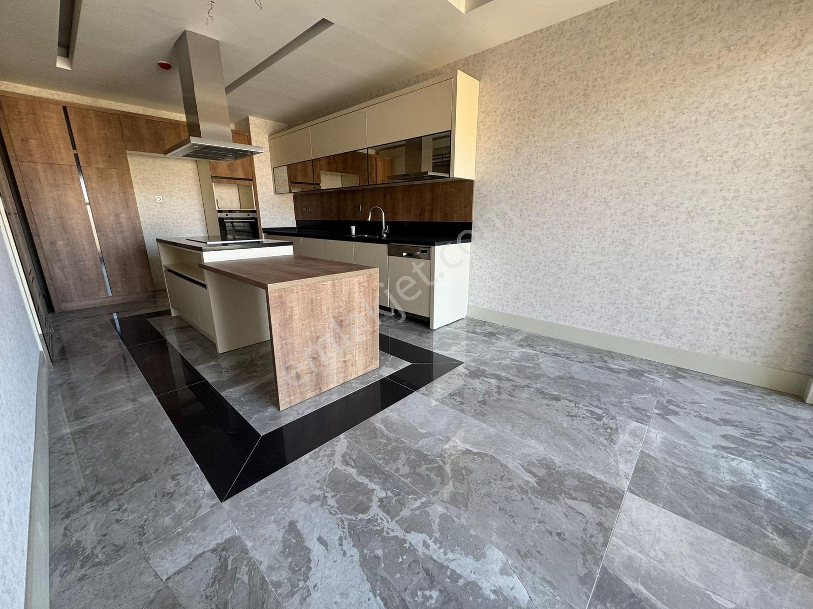 Ovacık'da Ödüllü Proje De Yüksek Kat Sosyal Donatılı 4+1 Kiralık - Görsel 5