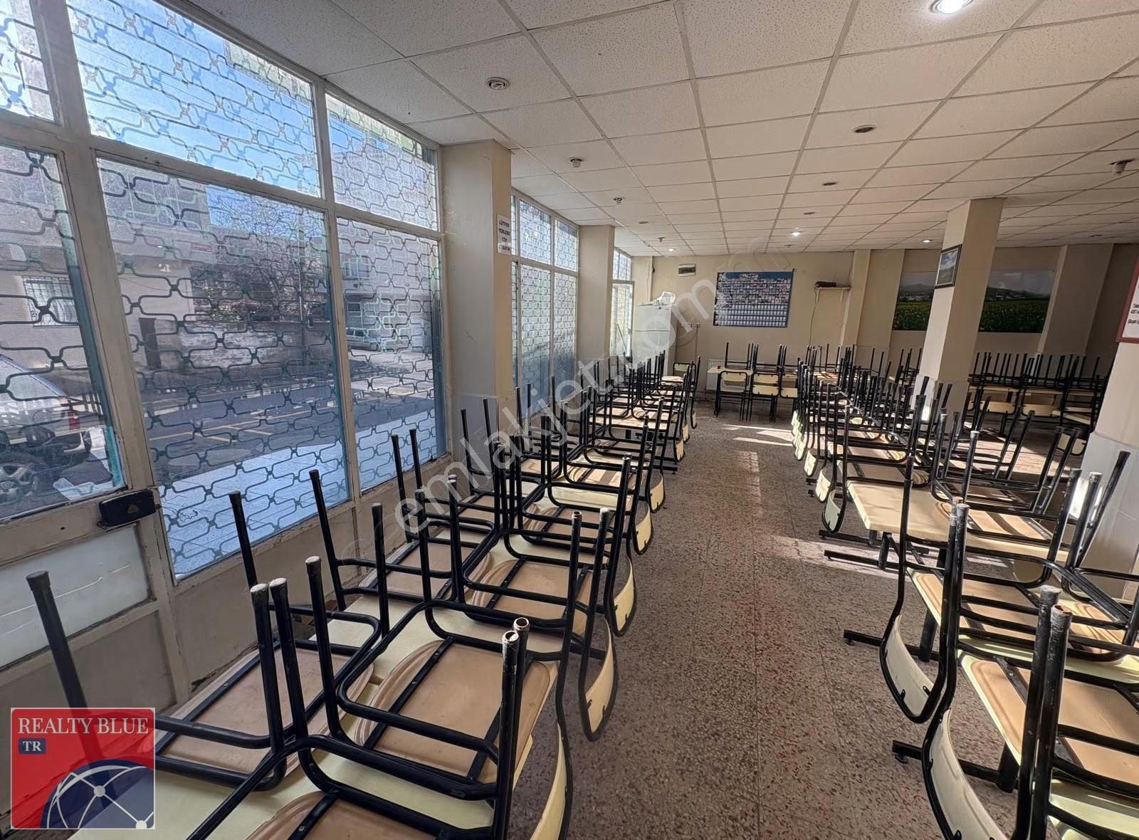 Sultanbeyli Merkezi Konumda Satılık 300 M2 Dükkan - Görsel 8