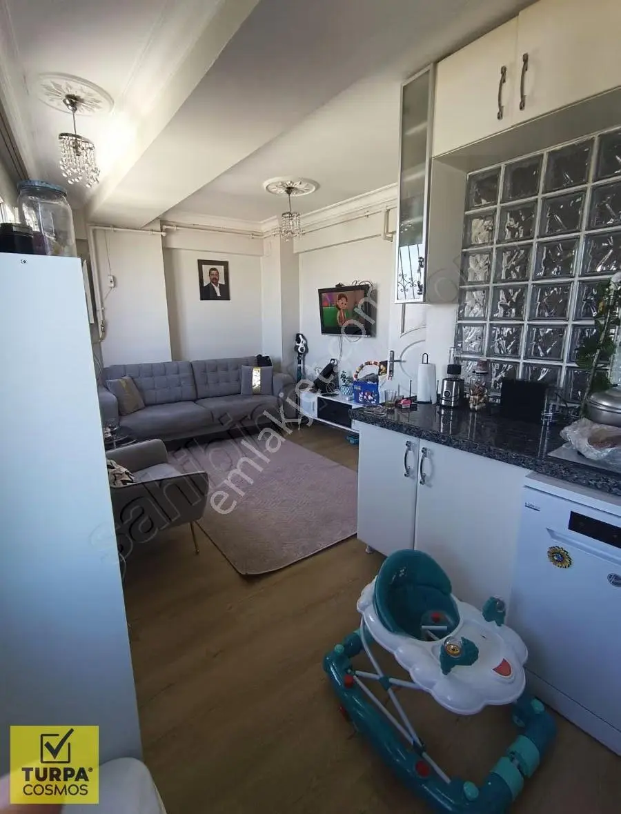 Muhteşem Deniz Manzaralı Ara Kat Daire