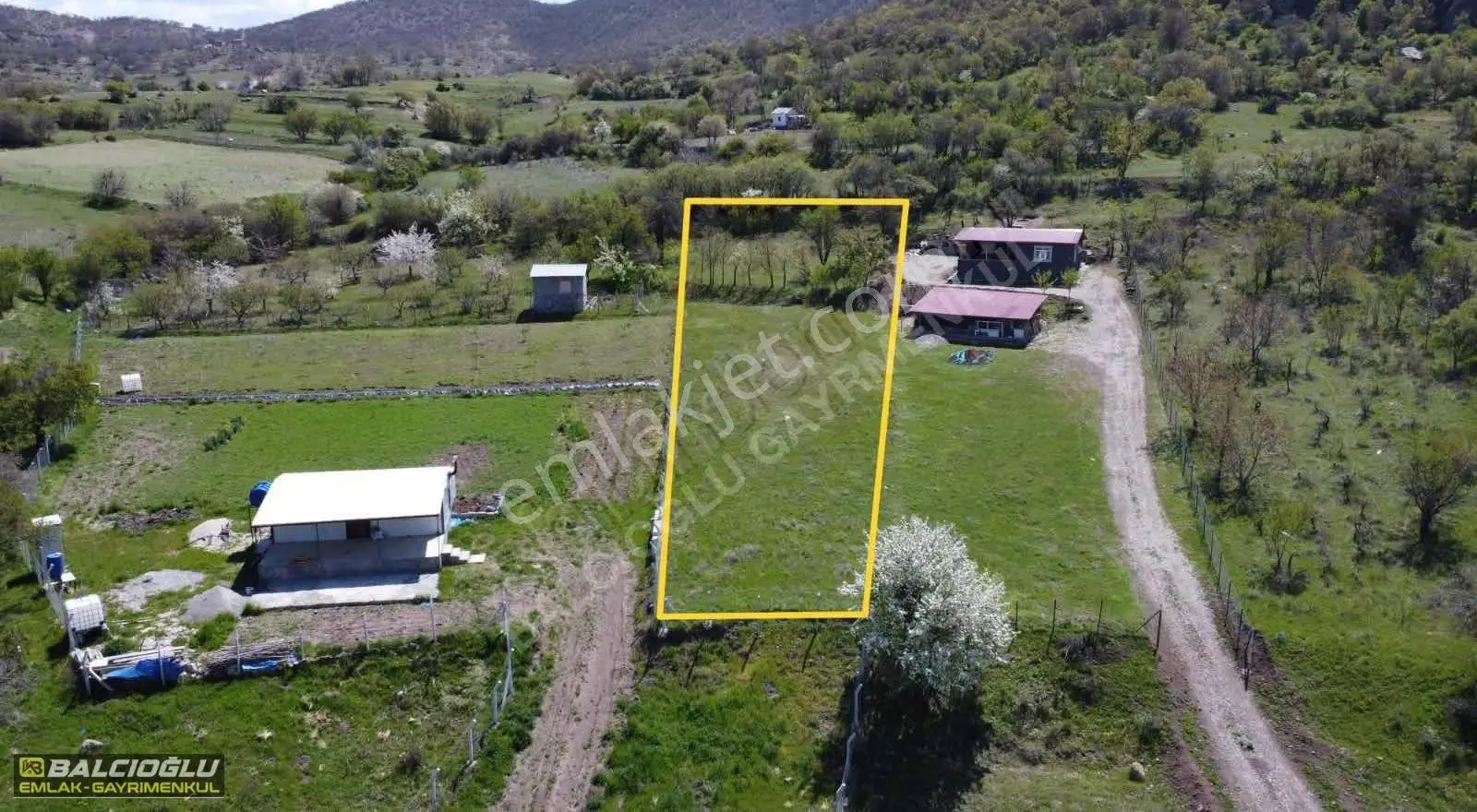 Balcıoğlundan Bostandere Mah. Satılık Bahçeyeri
