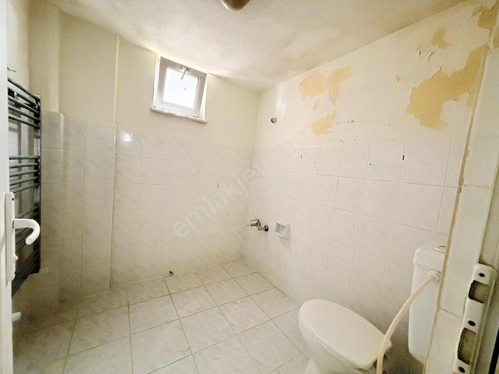 Merzifonda Mehmet Akifte 3+1 Kiralık Geniş Ferah Daire - Görsel 9
