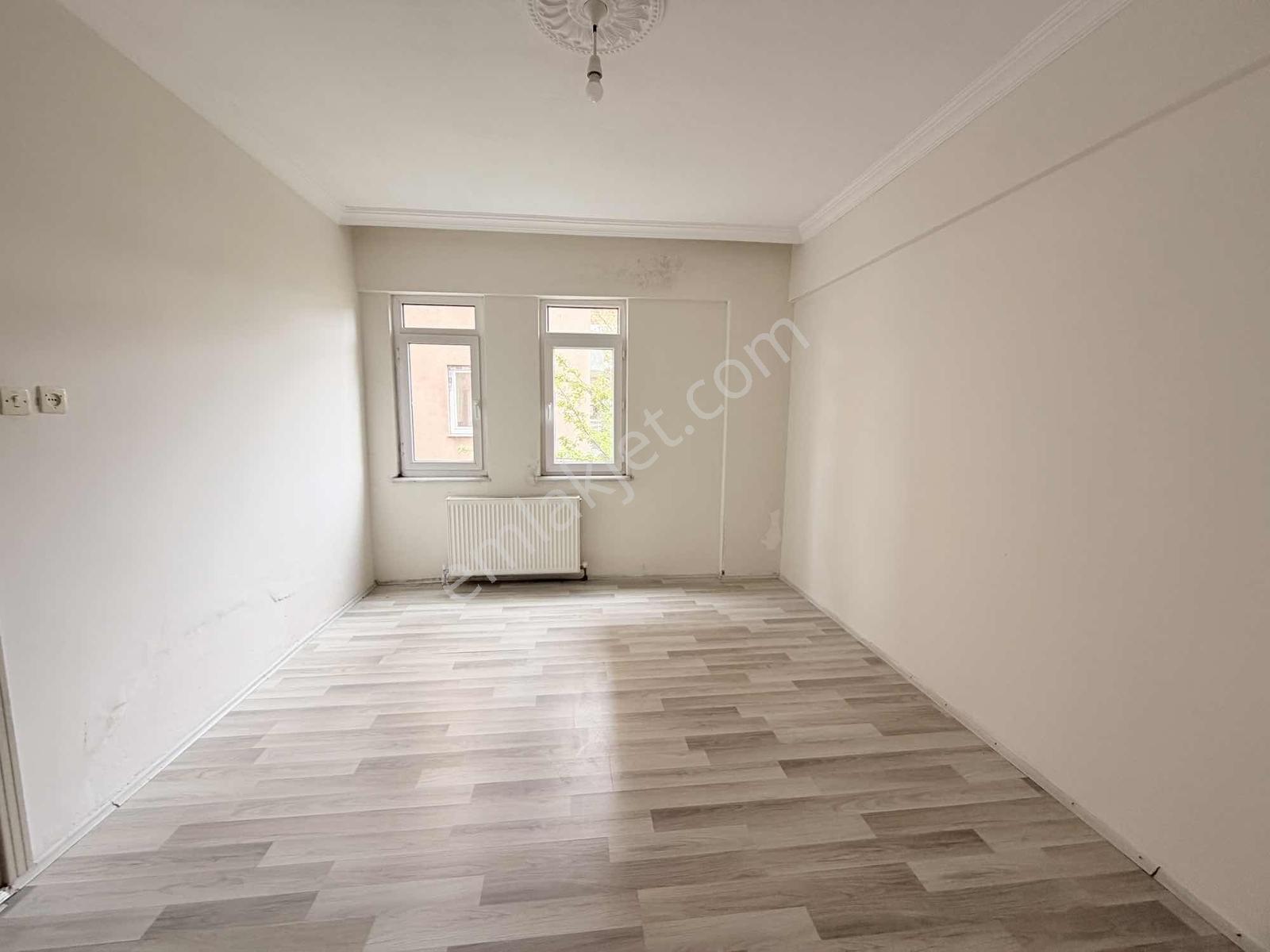 Merzifonda Mehmet Akifte 3+1 Kiralık Geniş Ferah Daire - Görsel 6
