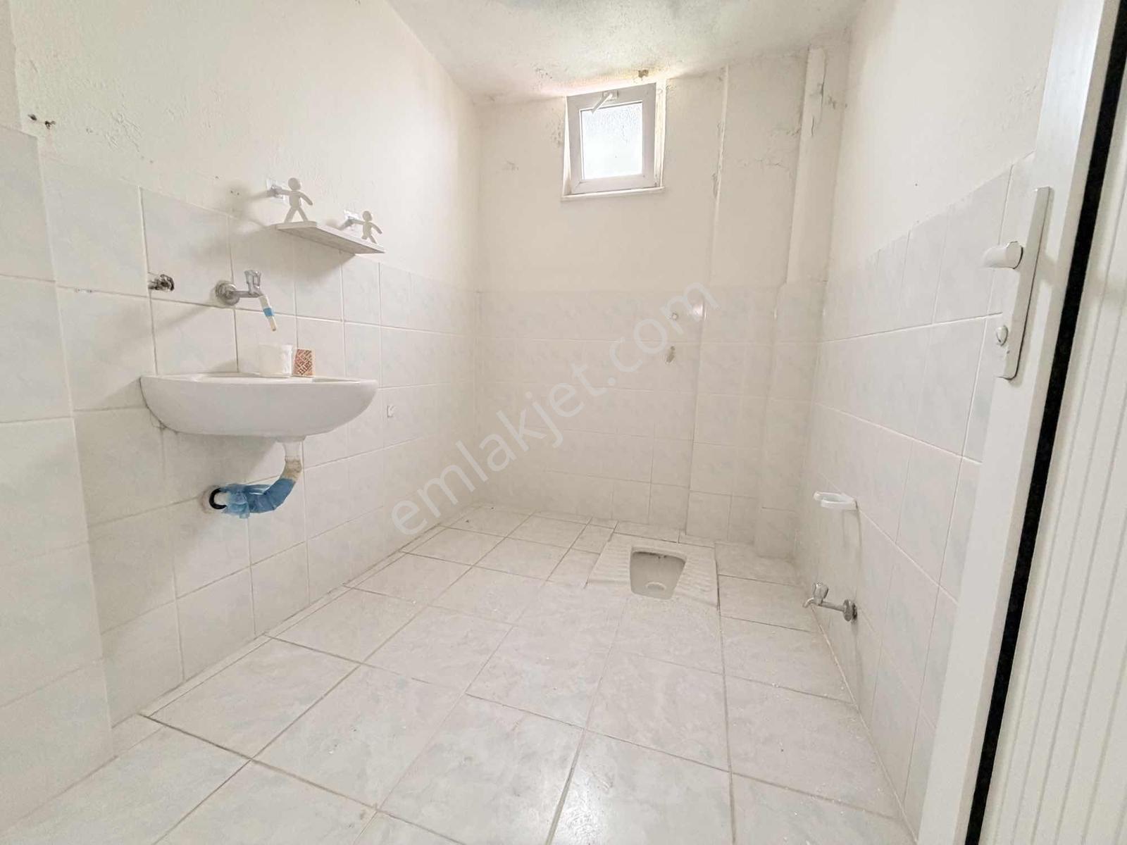 Merzifonda Mehmet Akifte 3+1 Kiralık Geniş Ferah Daire - Görsel 12