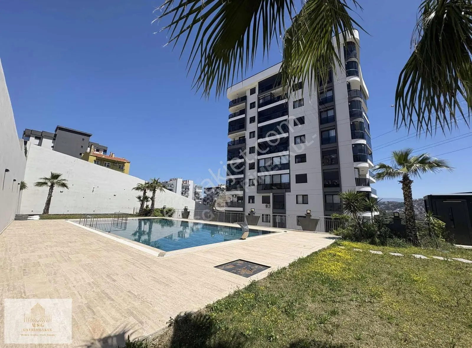 Msg'den Park Doğa'da Havuzlu Site İçerisinde 2+1 Otoparklı Daire