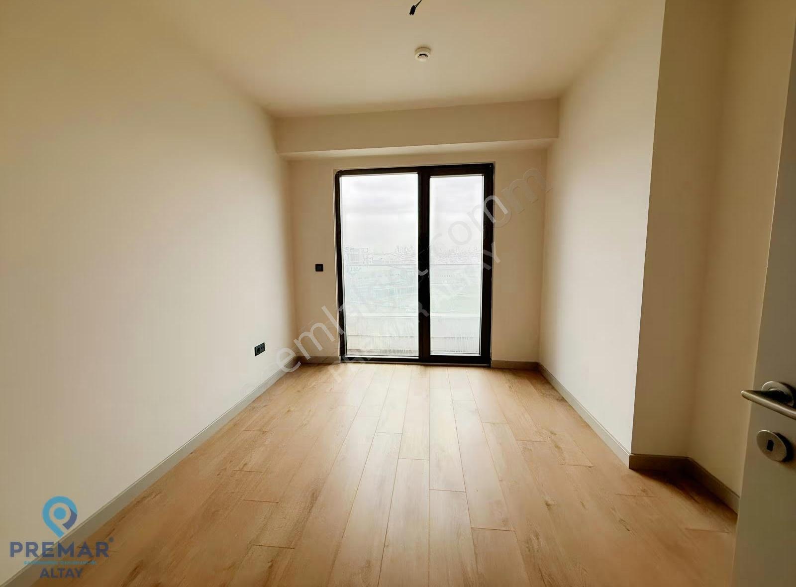 Demirlife Sitesinde Balkonlu Ara Kat 3+1 Kiralık Daire - Görsel 2