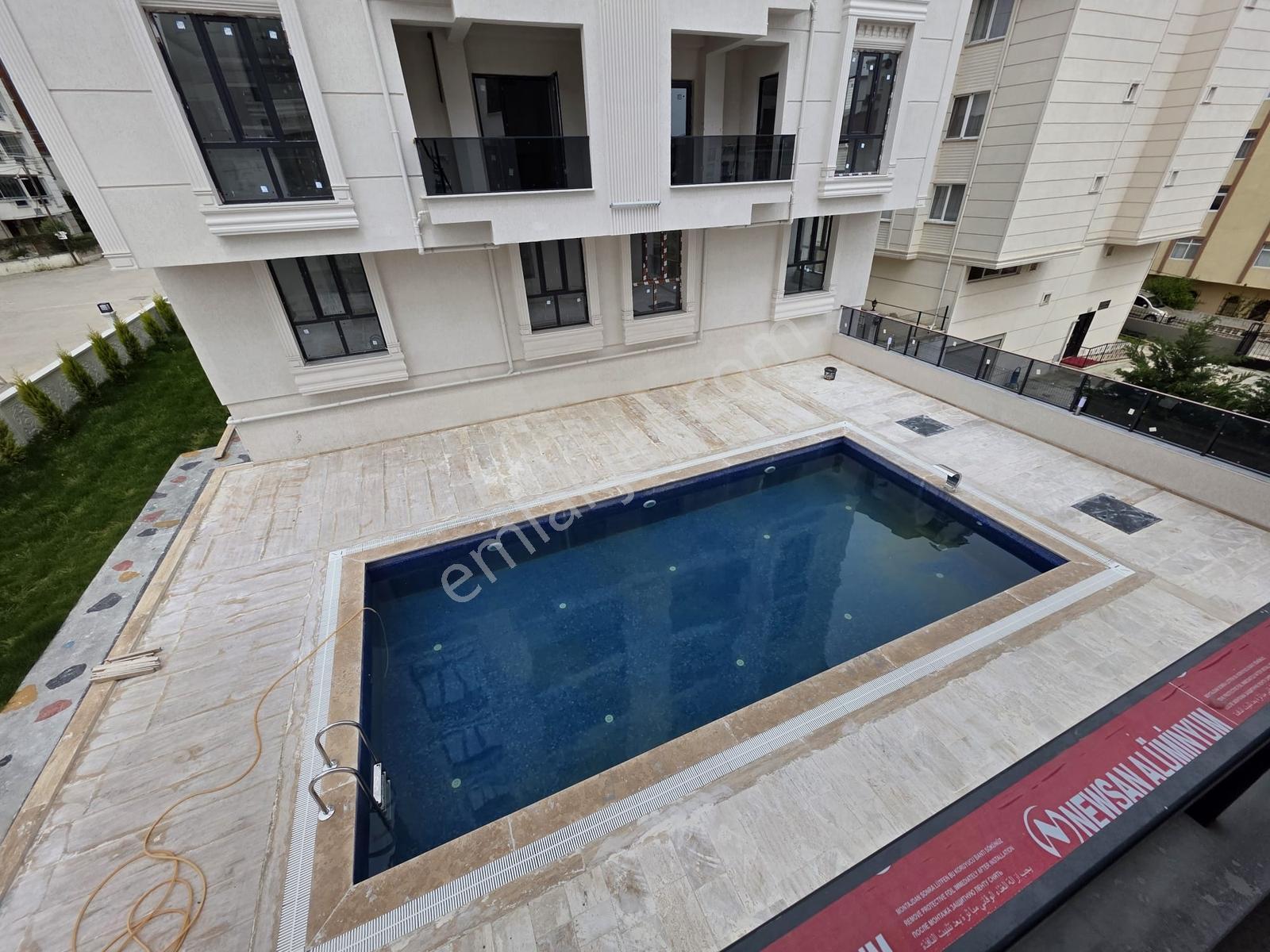 Rumeli Mah. Havuzlu Site İçerisinde 1+1 Ayrı Mutfak 60m2 Satılık - Görsel 18