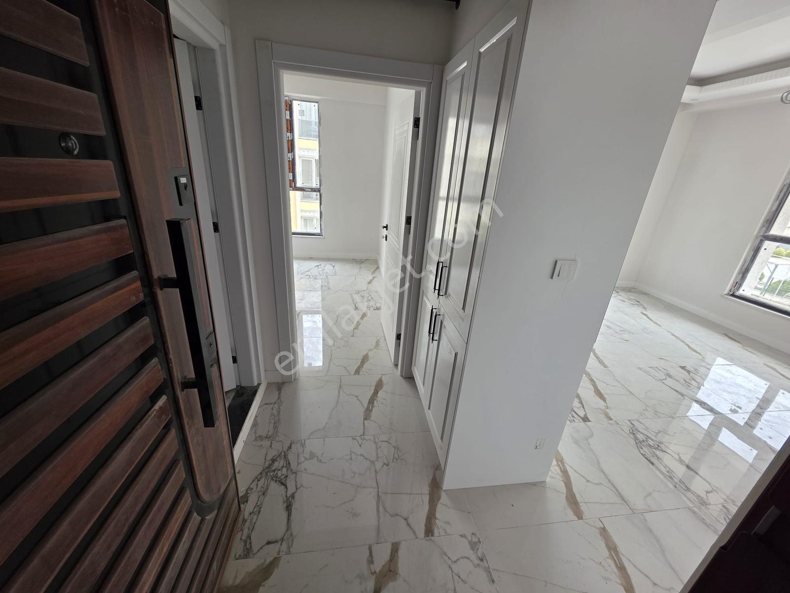 Rumeli Mah. Havuzlu Site İçerisinde 1+1 Ayrı Mutfak 60m2 Satılık - Görsel 7