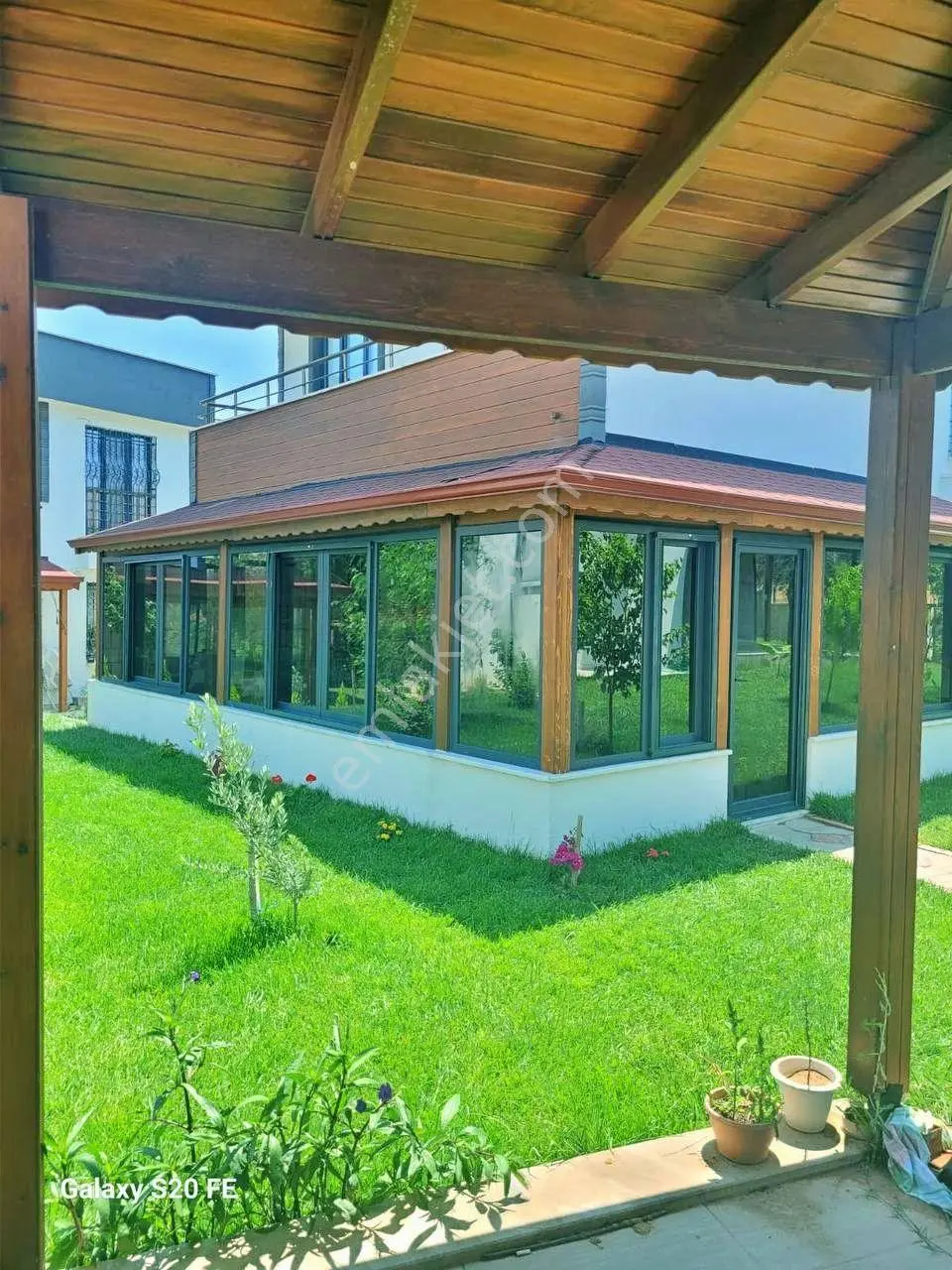 Uytundan Gömeç Karağaçta Denize 200 Metre 3+1 Satılık Villa