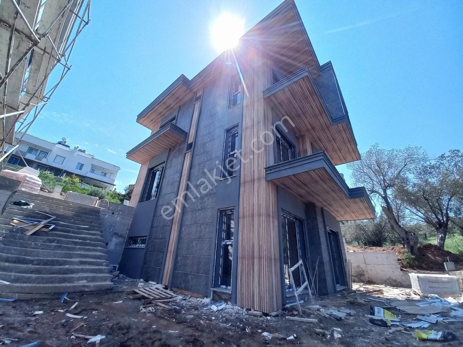 Onmax Pelitköy'de Satılık Modern 4+1 Lüx Villalar - Görsel 15